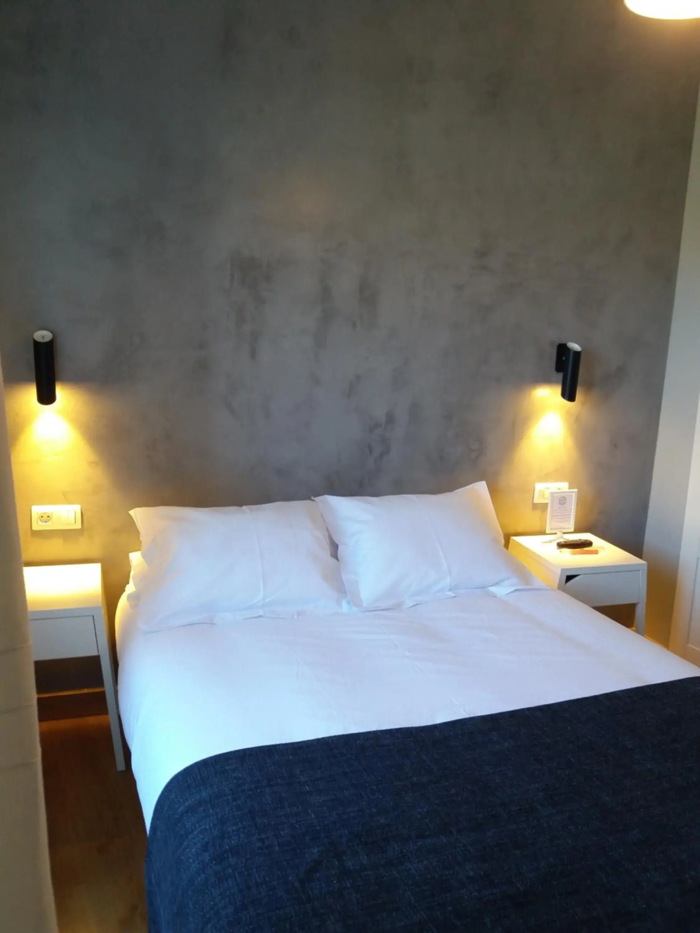 Bed in Pensión Don Claudio Bed in Pensión Don Claudio