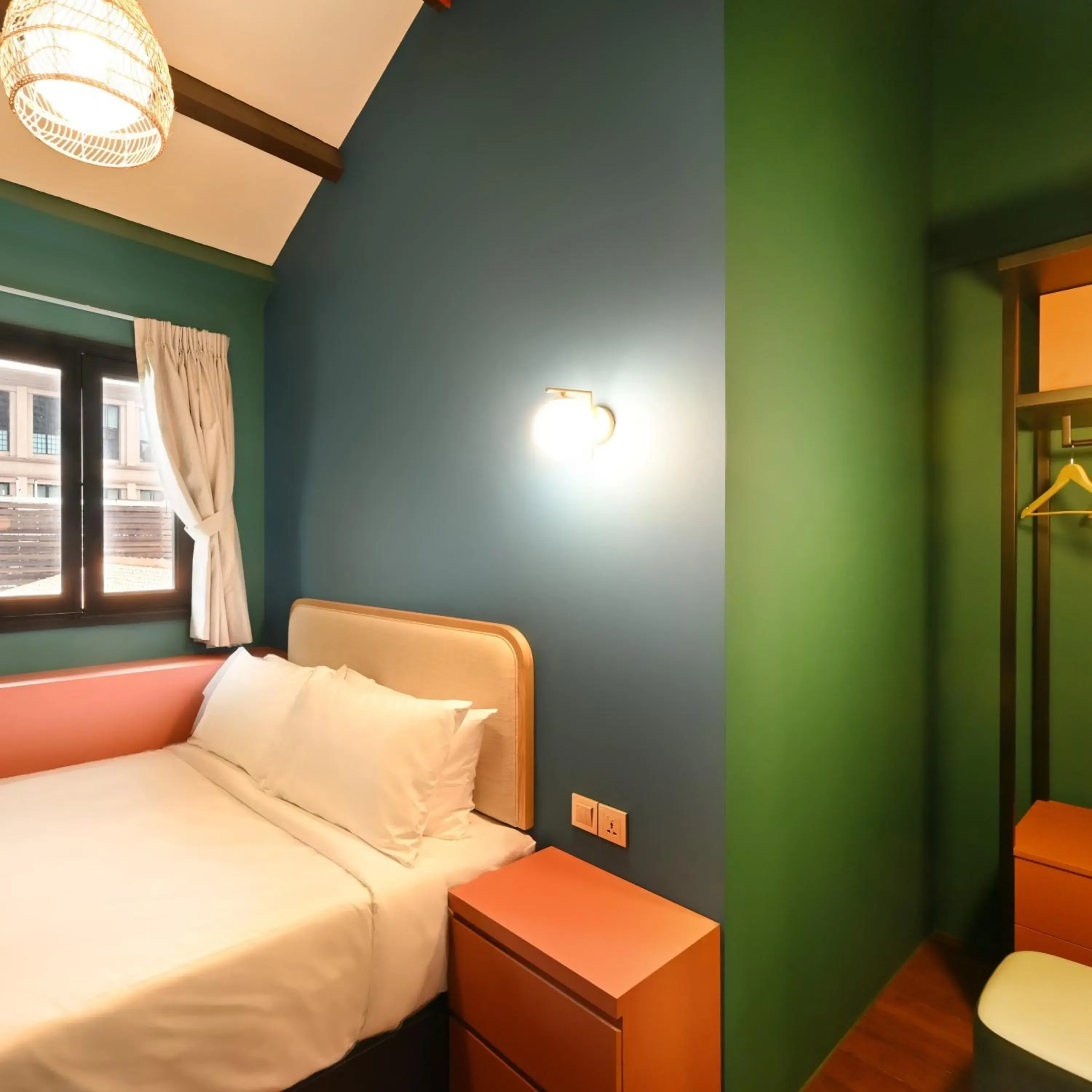 Bed in Dream Chaser Boutique Capsule Hotel Bed in Dream Chaser Boutique Capsule Hotel