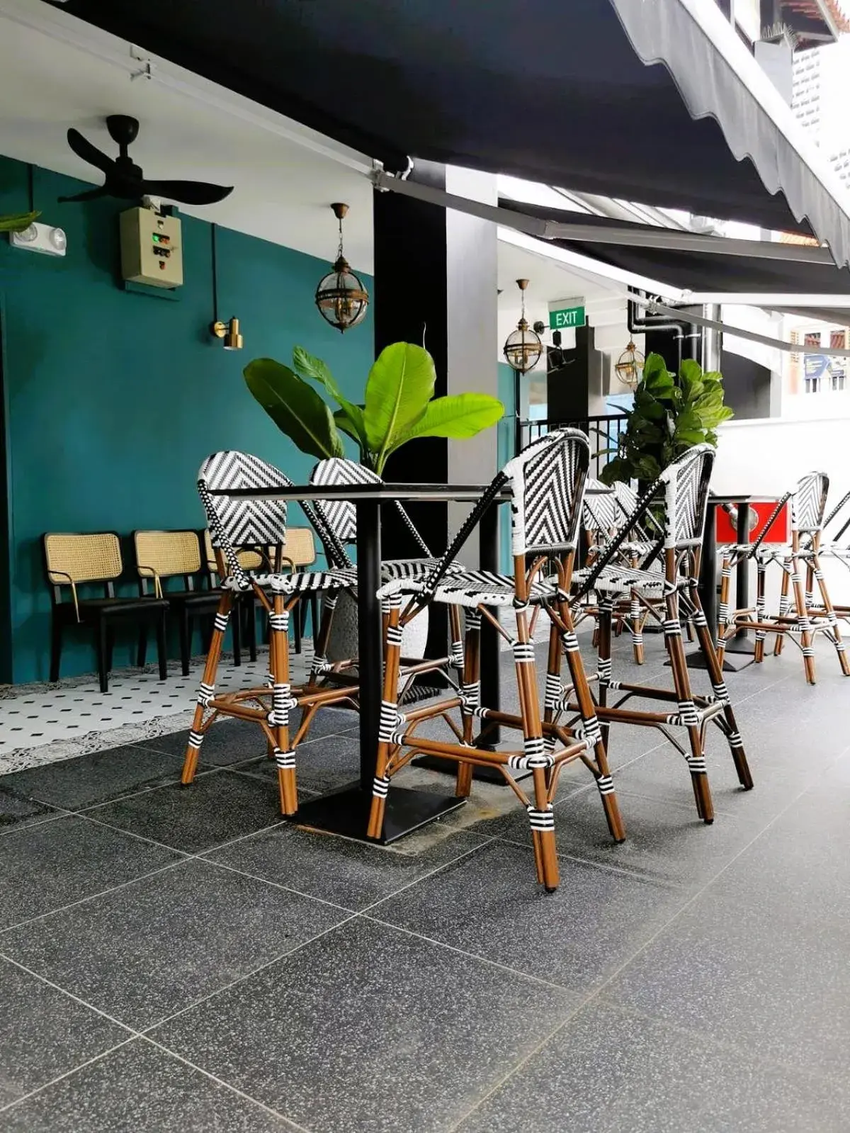 Restaurant/places to eat in Dream Chaser Boutique Capsule Hotel Restaurant/places to eat in Dream Chaser Boutique Capsule Hotel