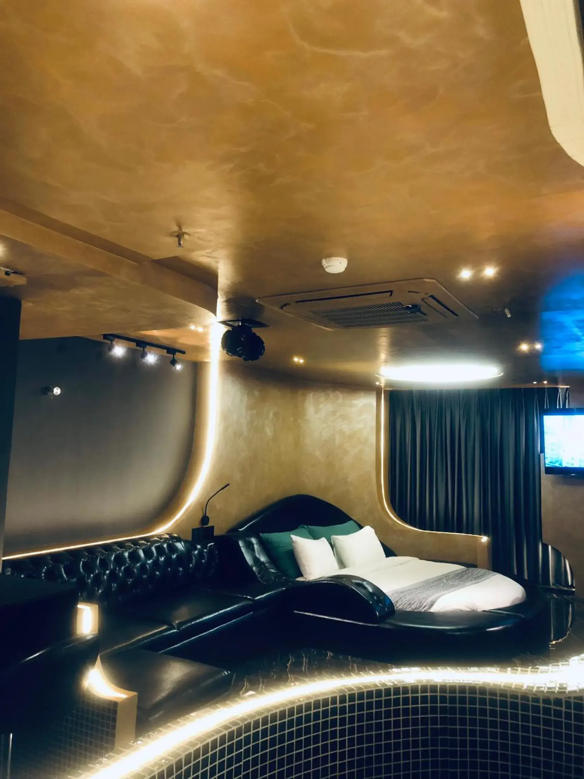 Bed in Dazi Signature Bed in Dazi Signature