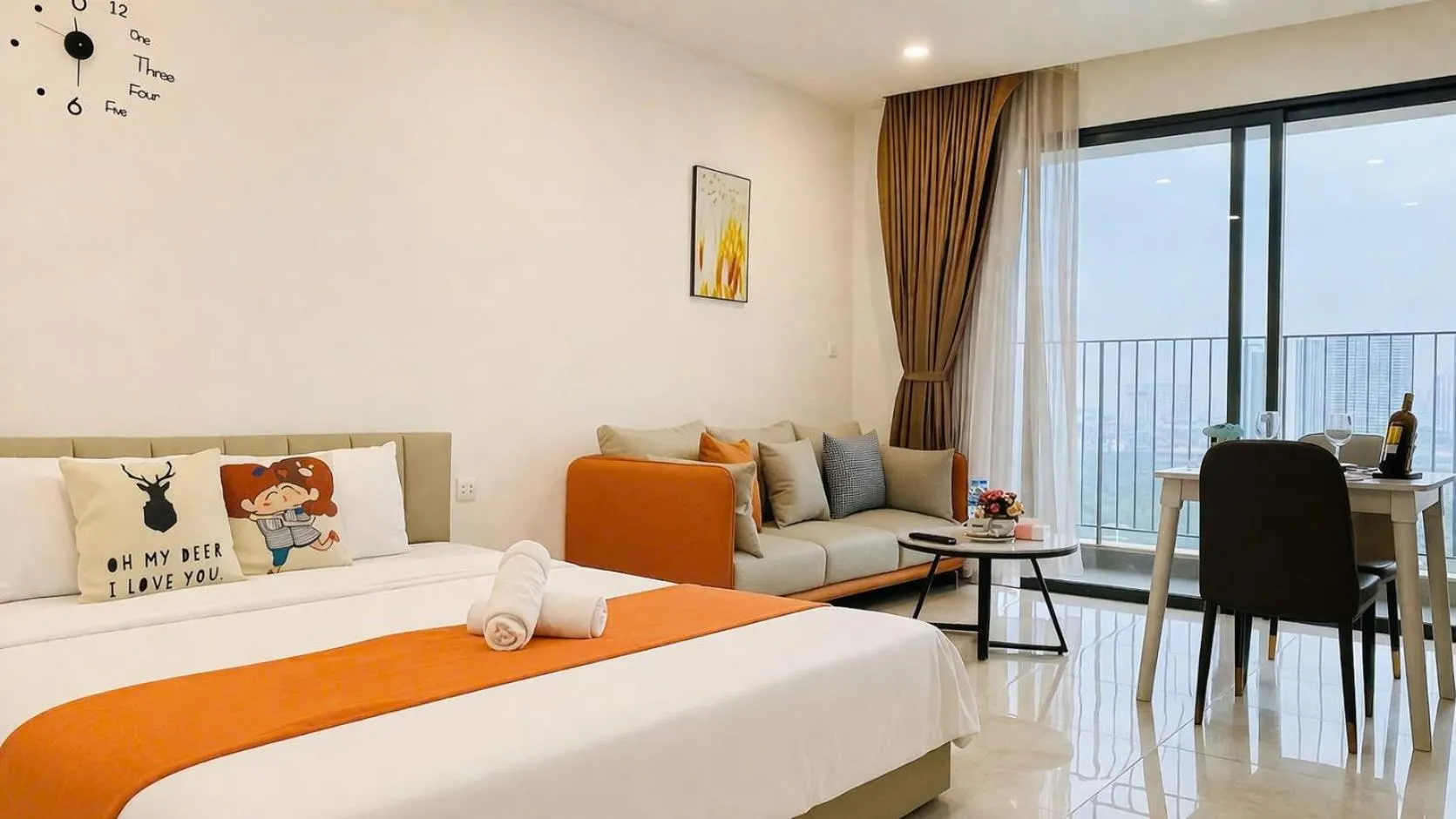 Bed in Vinhomes Dcapitale - Studio