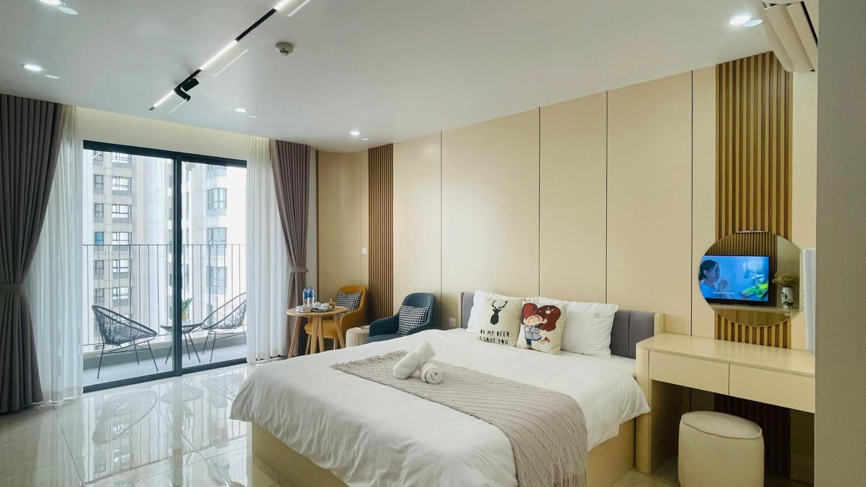Photo of the whole room, Bed in Vinhomes Dcapitale - Studio