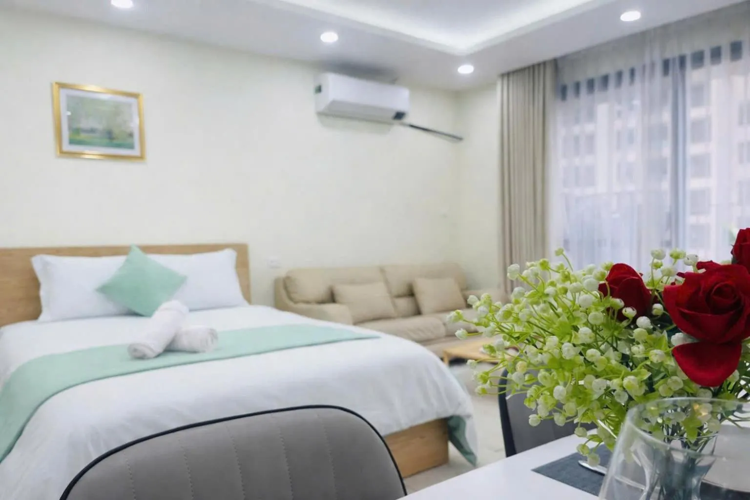 Bed in Vinhomes Dcapitale - Studio