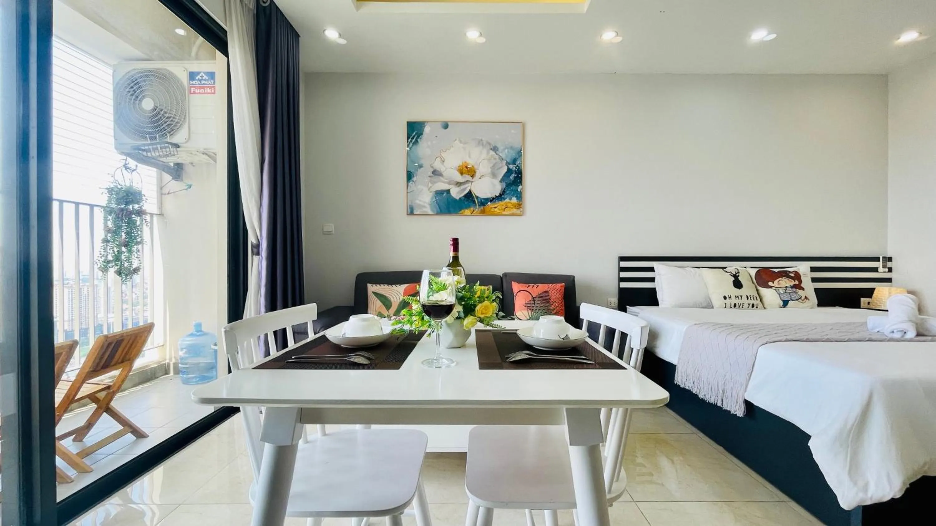 Bed in Vinhomes Dcapitale - Studio