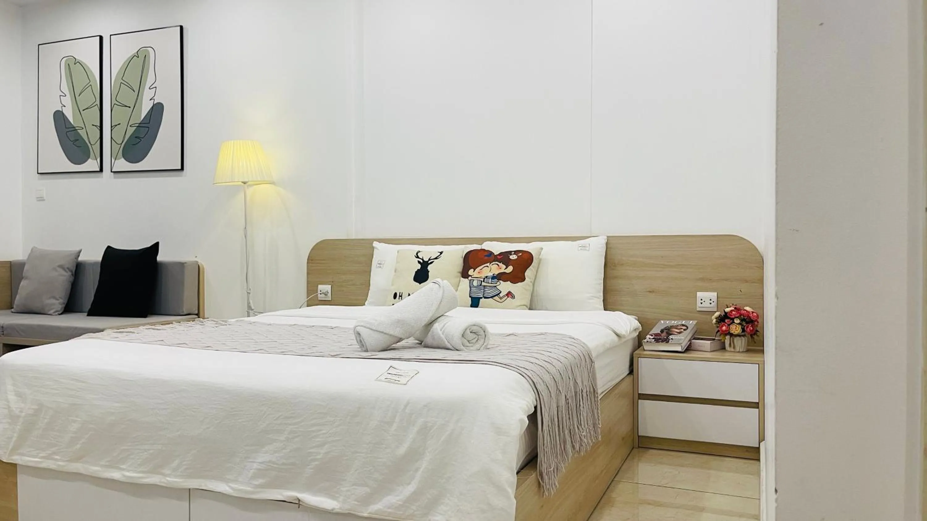 Bed in Vinhomes Dcapitale - Studio