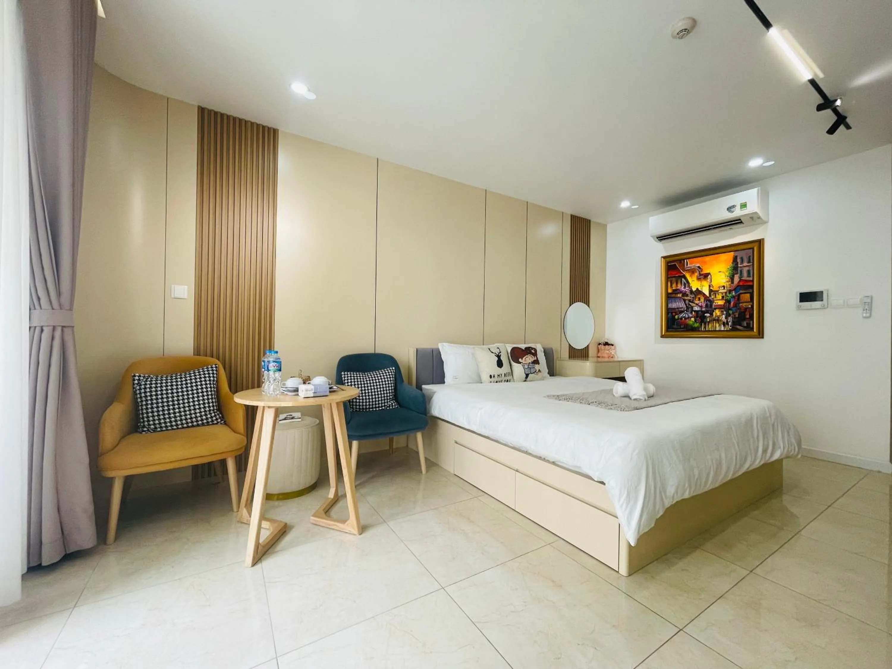 Photo of the whole room, Bed in Vinhomes Dcapitale - Studio