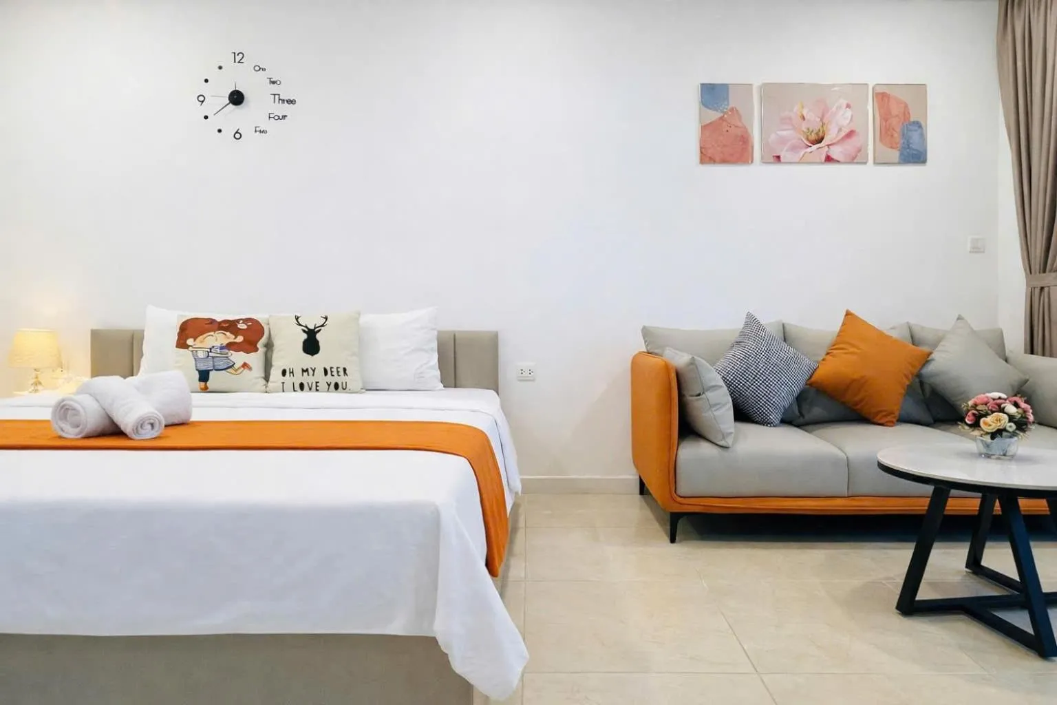 Bed in Vinhomes Dcapitale - Studio