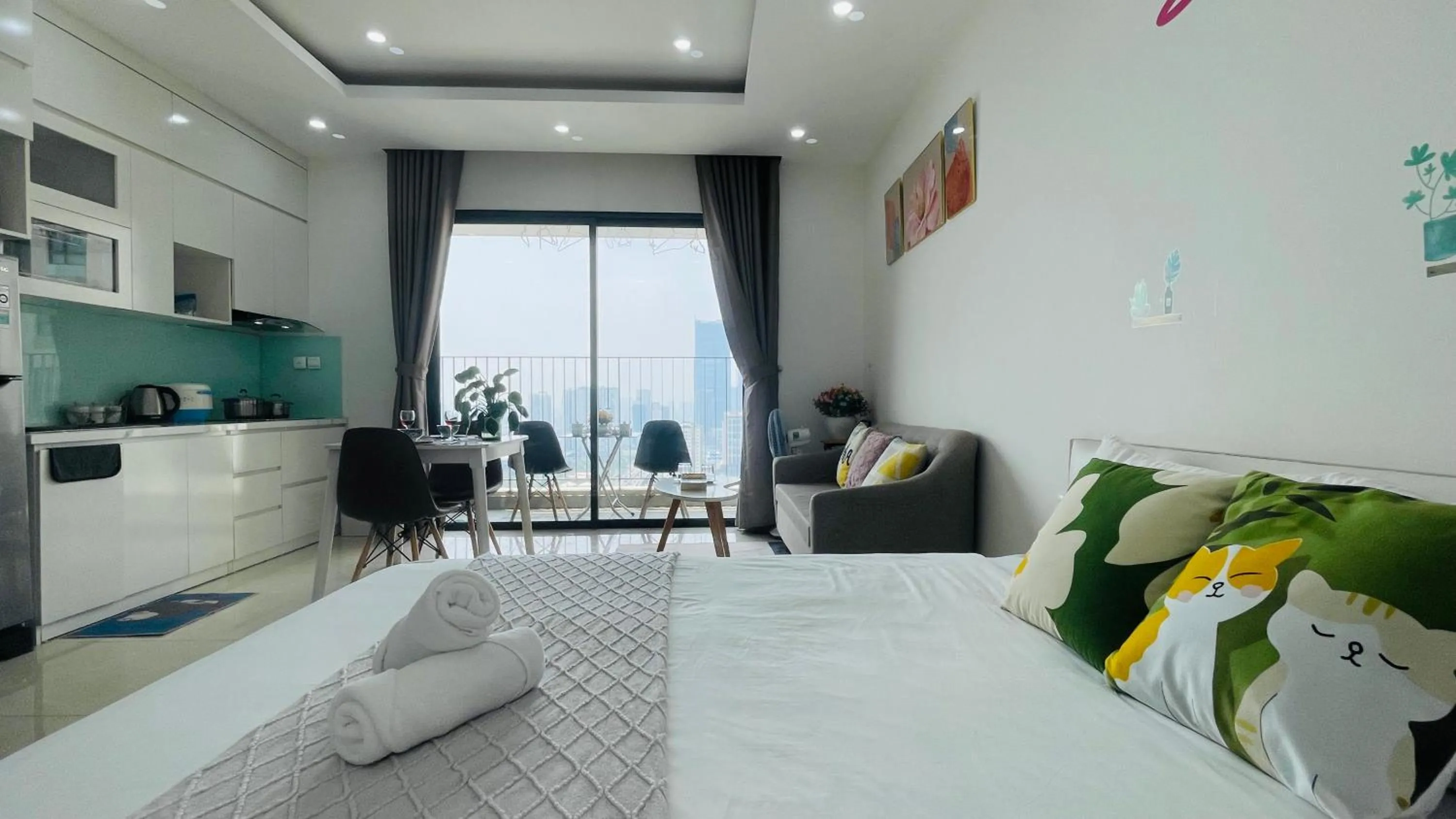 Photo of the whole room, Bed in Vinhomes Dcapitale - Studio