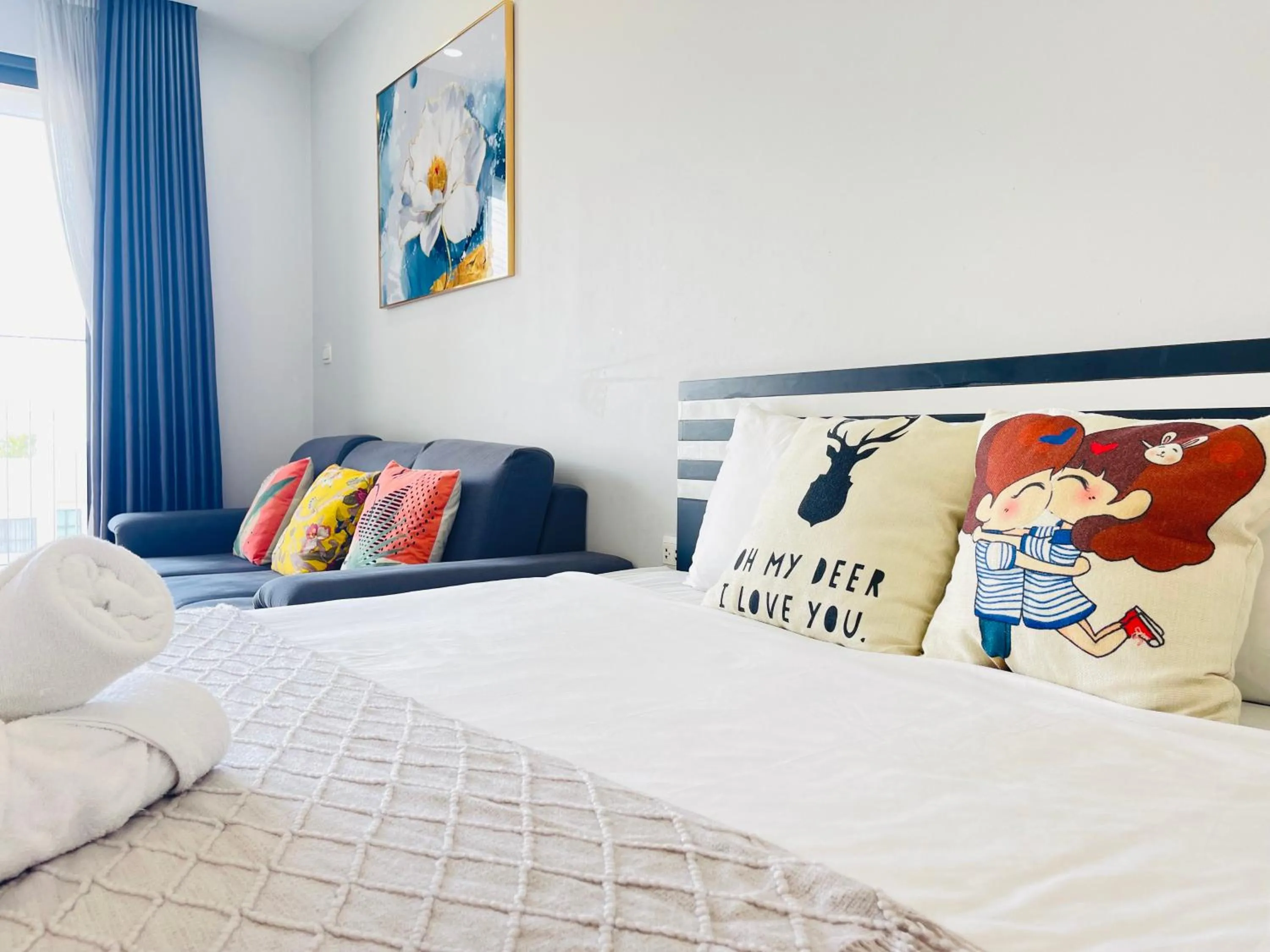 Bed in Vinhomes Dcapitale - Studio
