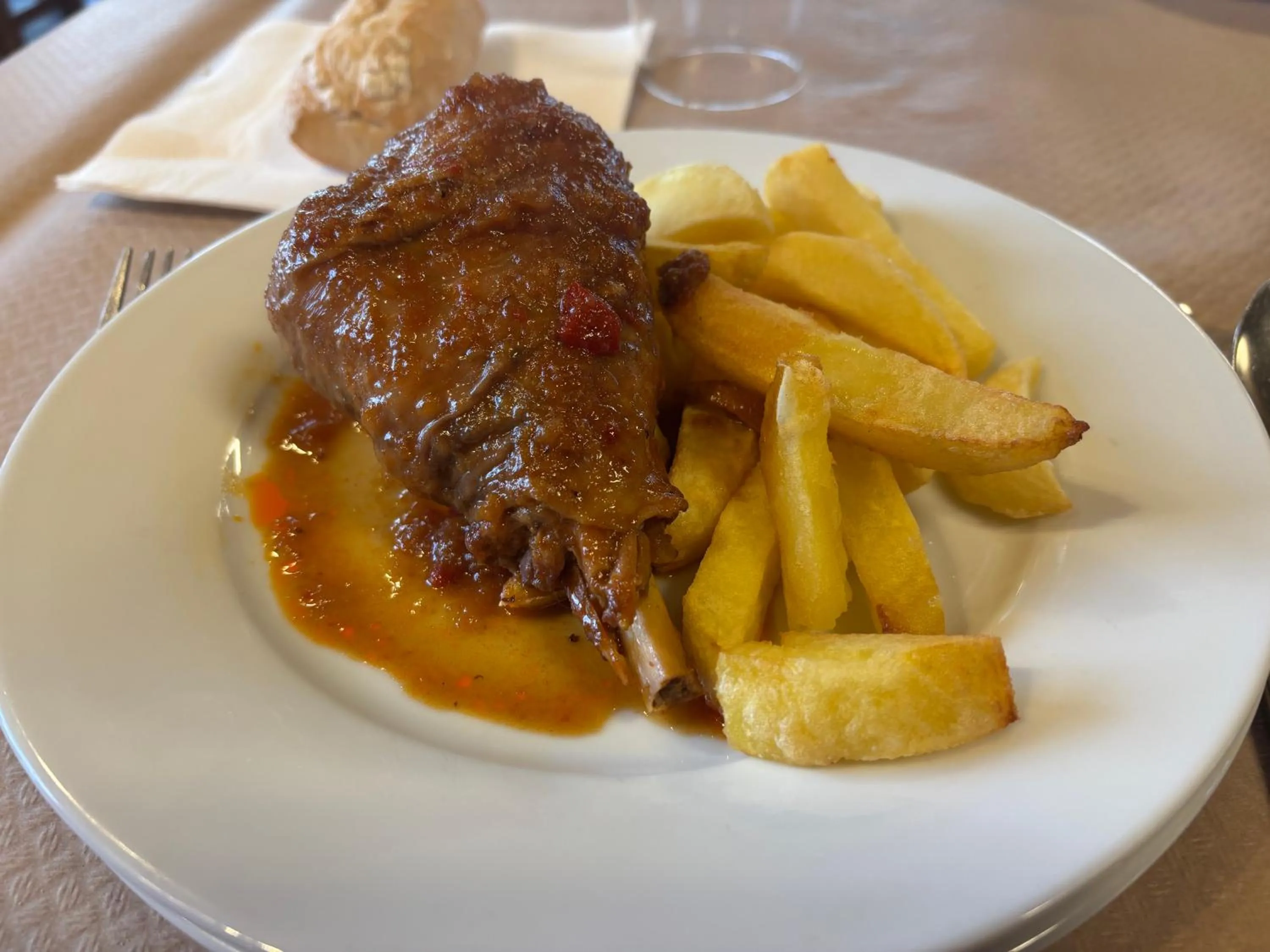 Restaurant/places to eat in Hotel Silvota