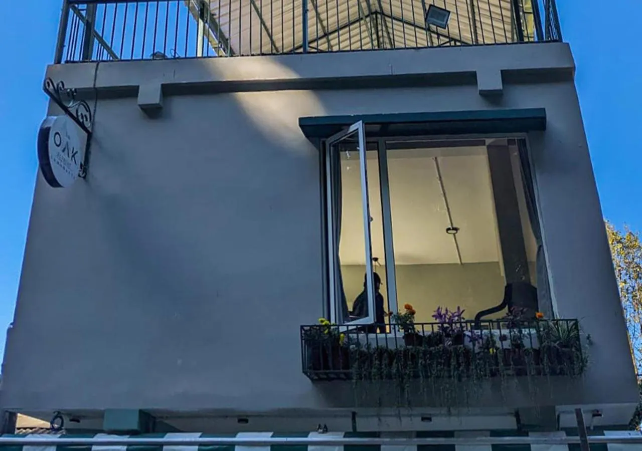 Property building in The Oak Retreat Lamahatta