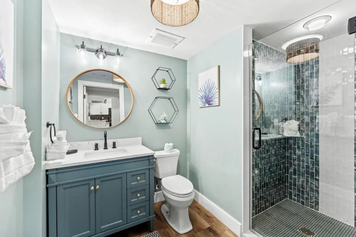 Shower in Sunrise Surprise 9th floor 2BR 2 BA King Suite Beach shuttle, heated pool!