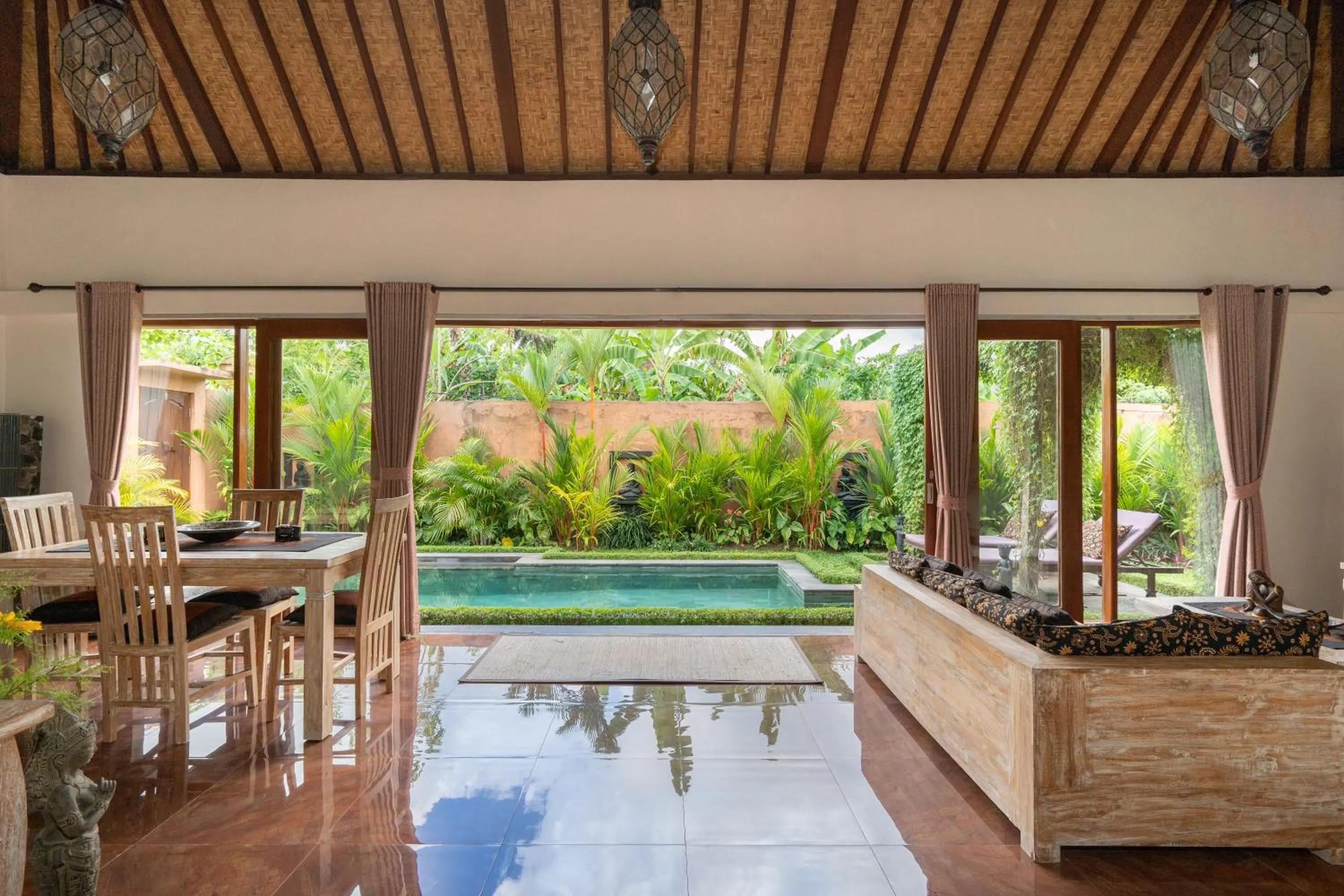 Day in Genie Private Villa by Travellink Bali
