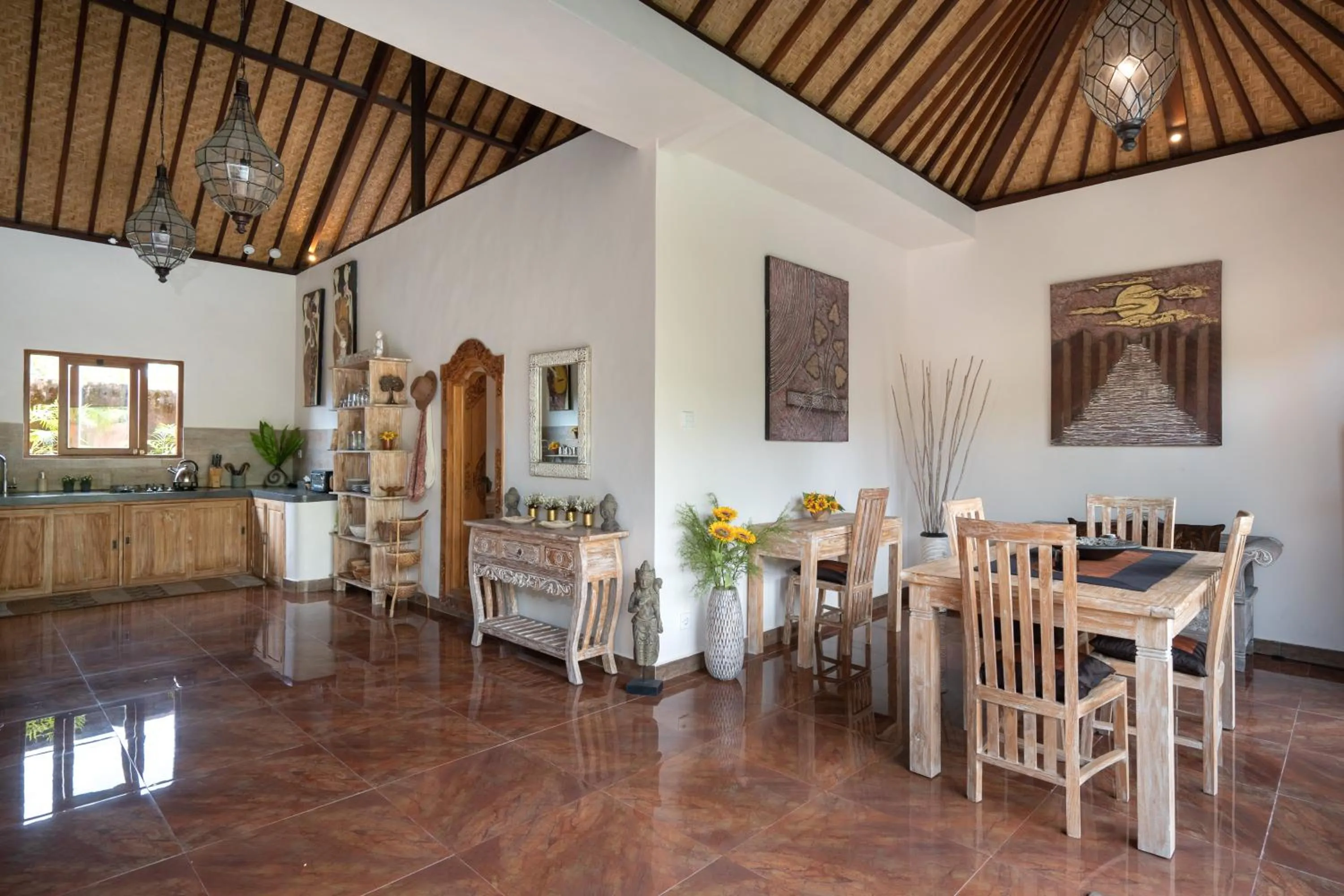 Kitchen or kitchenette in Genie Private Villa by Travellink Bali