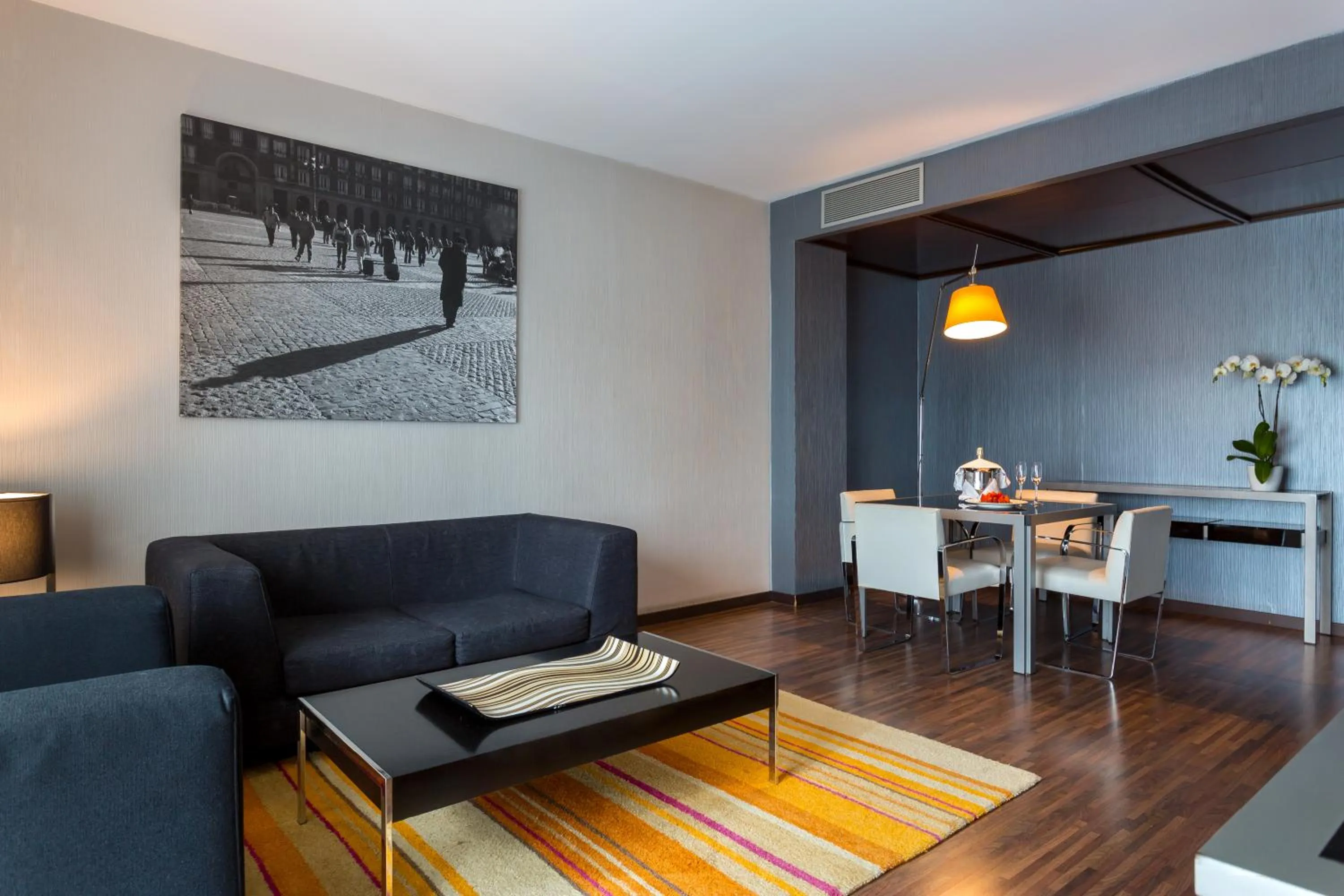 Living room in Eurostars Monte Real