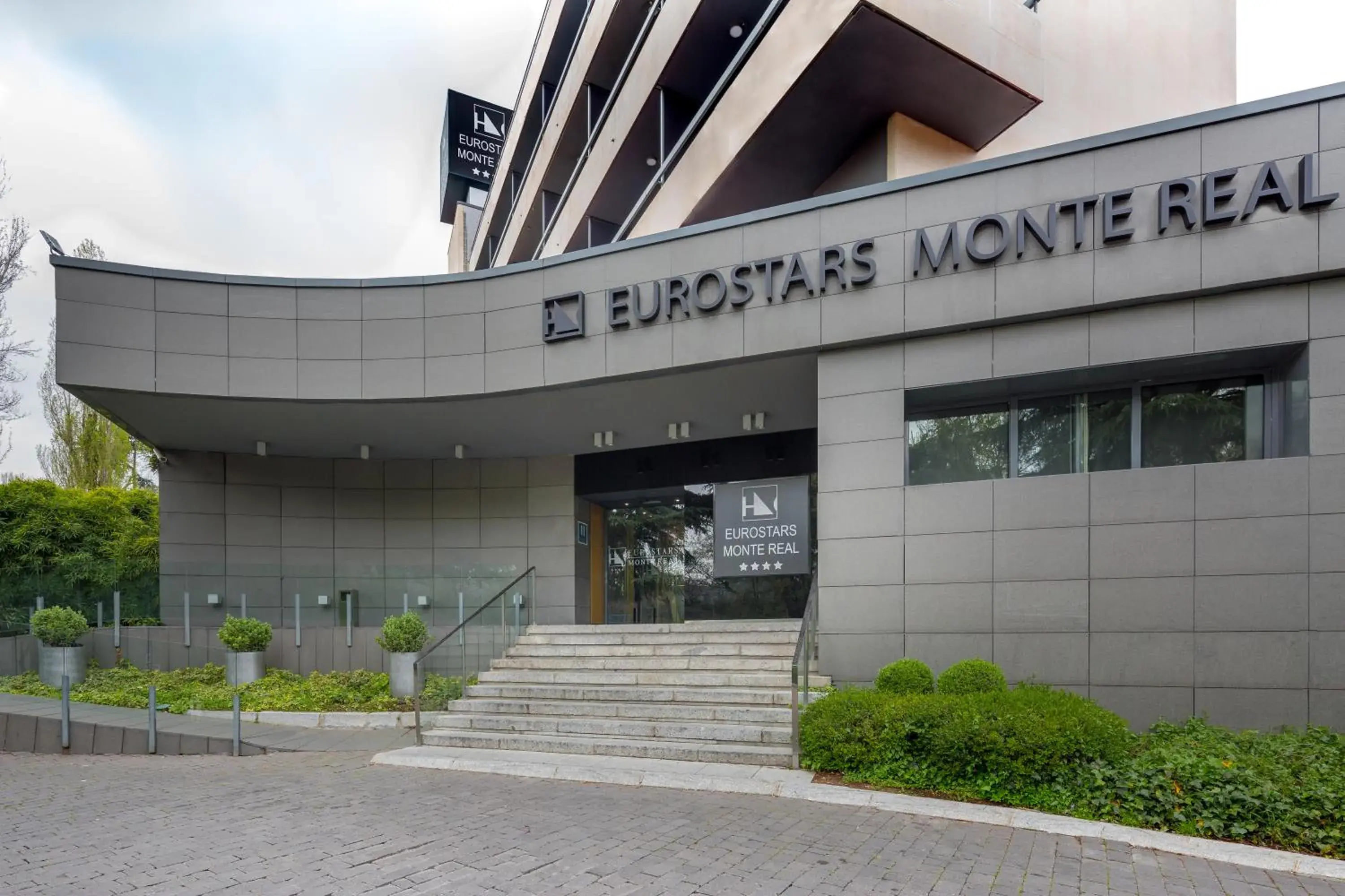 Facade/entrance in Eurostars Monte Real Facade/entrance in Eurostars Monte Real