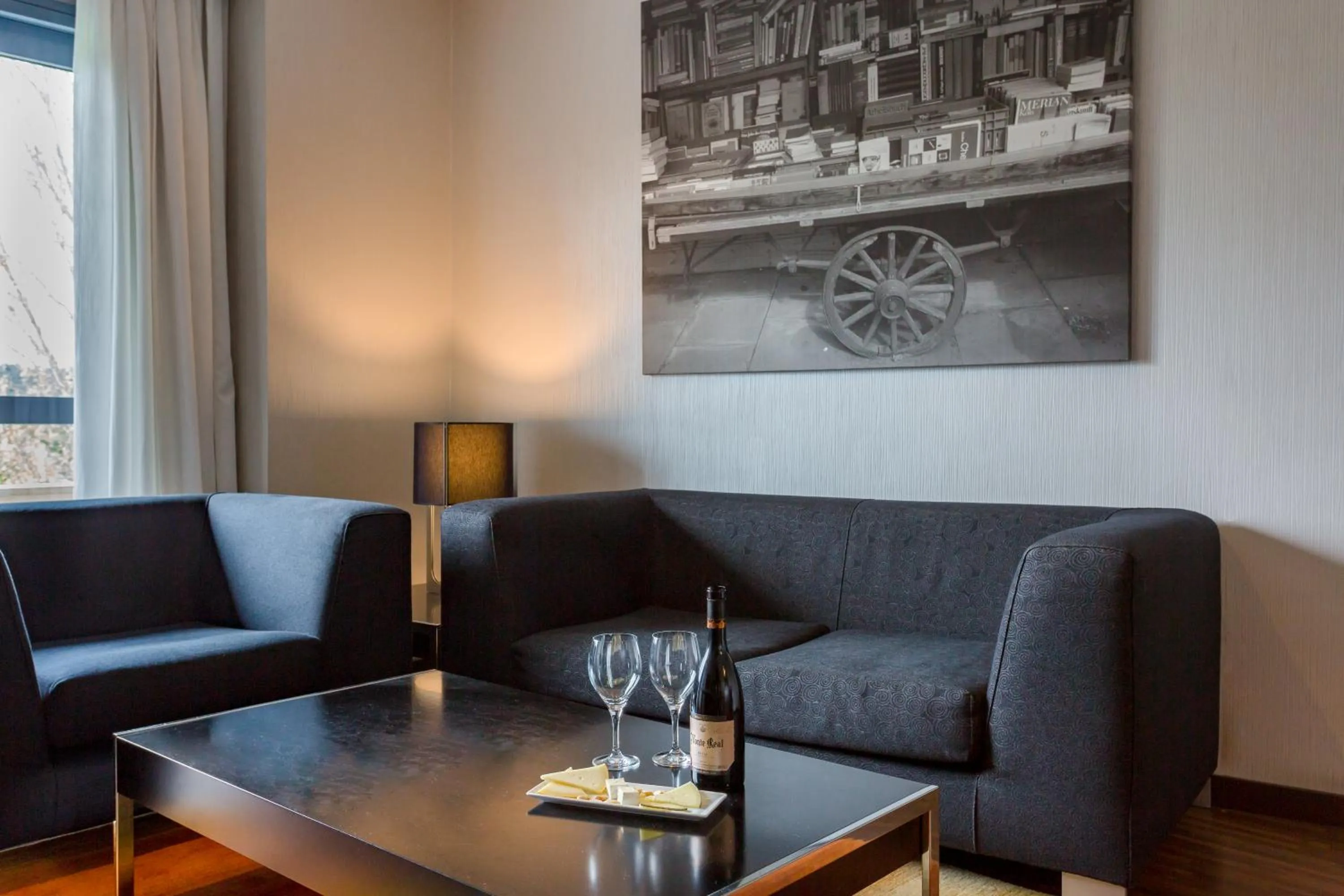 Living room in Eurostars Monte Real