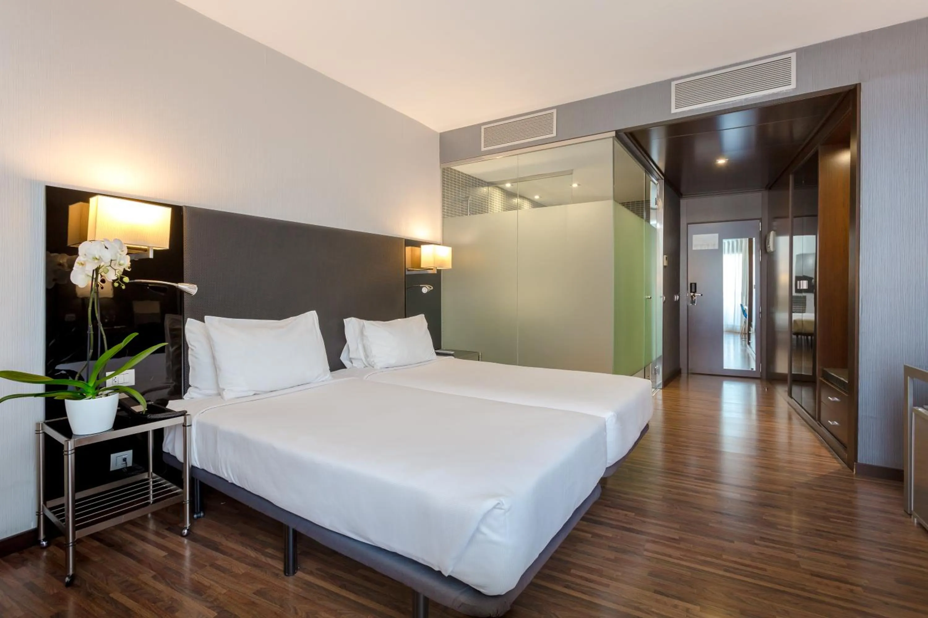 Bed in Eurostars Monte Real