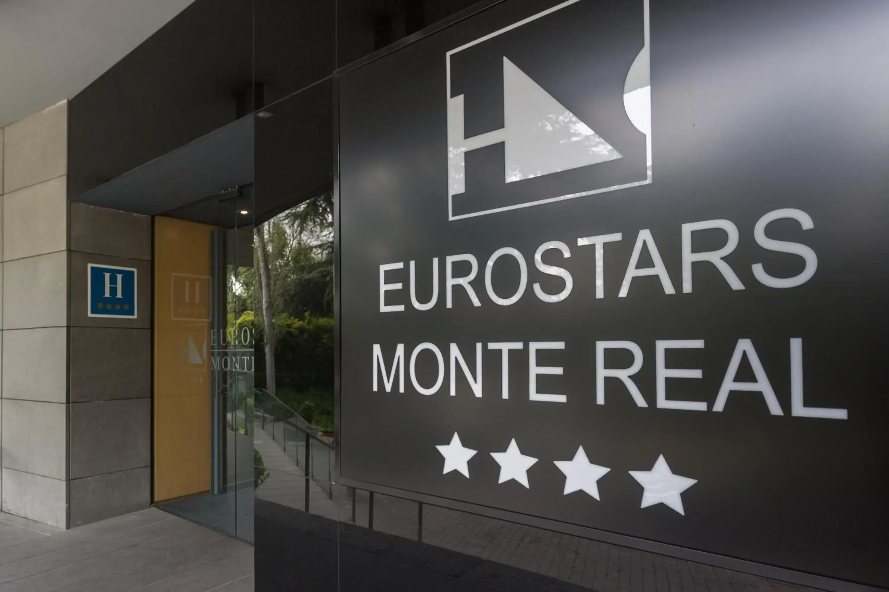 Facade/entrance in Eurostars Monte Real Facade/entrance in Eurostars Monte Real