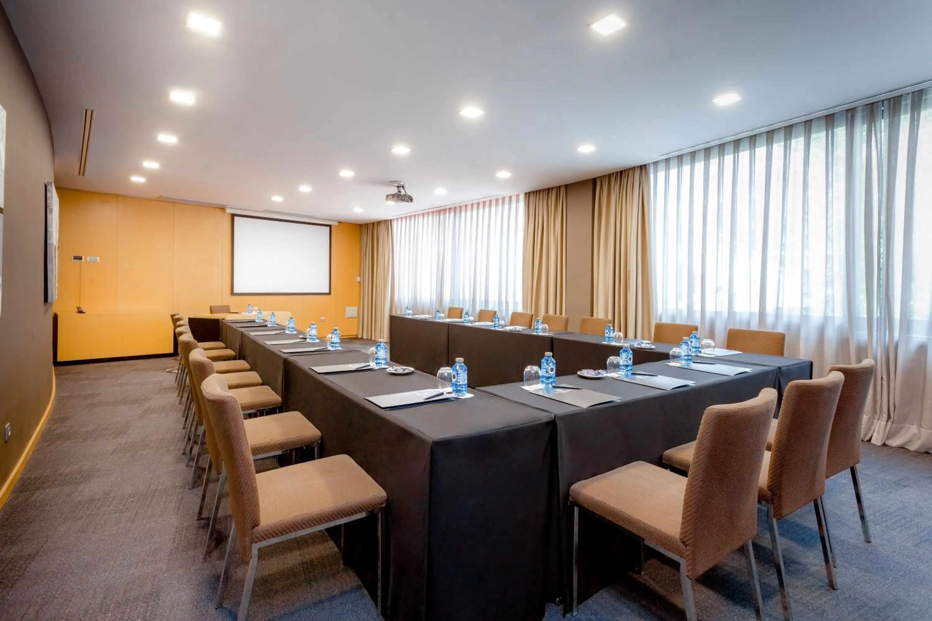 Meeting/conference room in Eurostars Monte Real