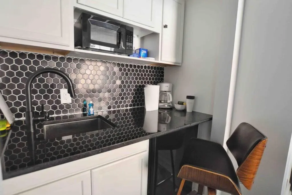 Housepitality - The Brandenburg Suite - Efficiency