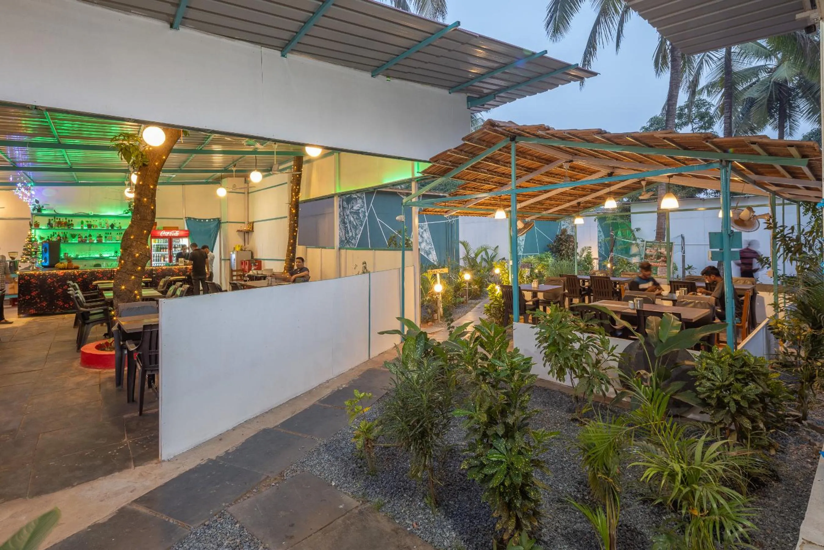 Restaurant/places to eat in Crystall Goa Turquoise Edition