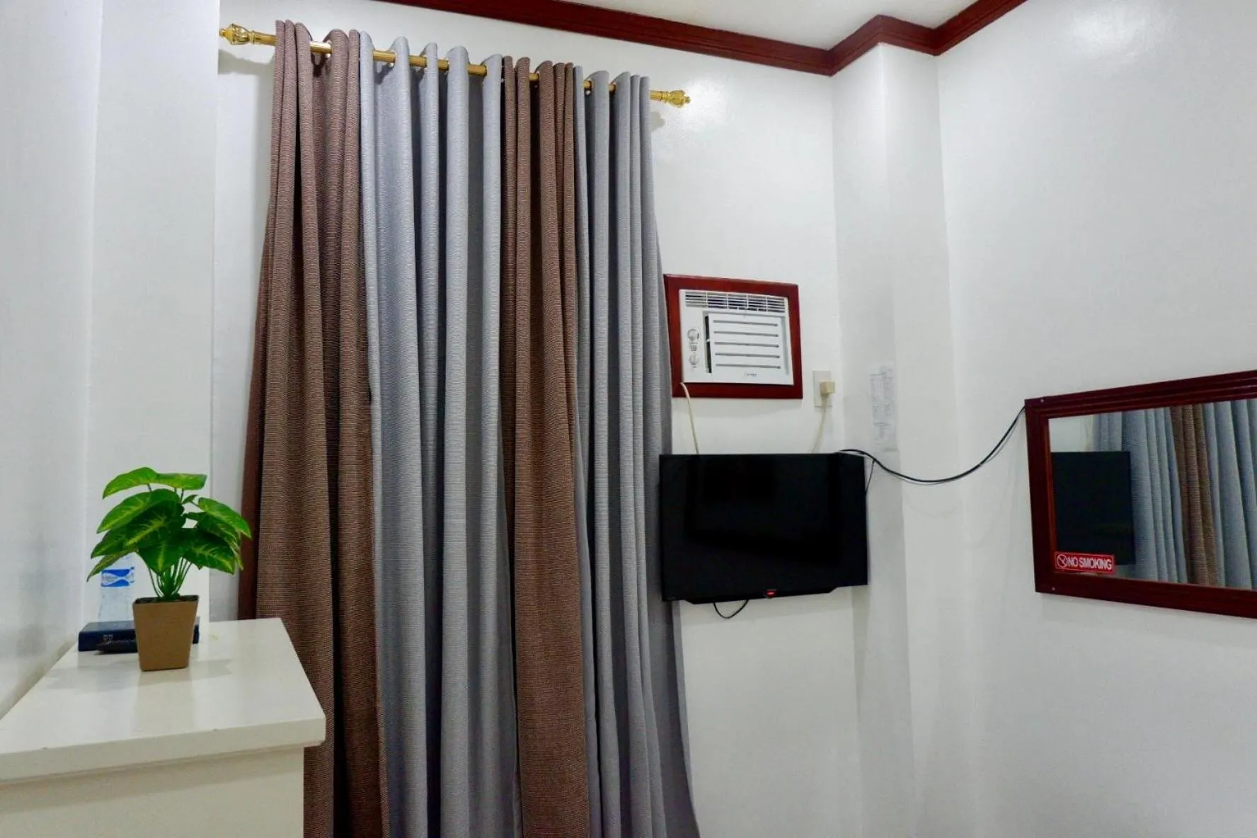 TV and multimedia in Endless Summer Hotel Baler