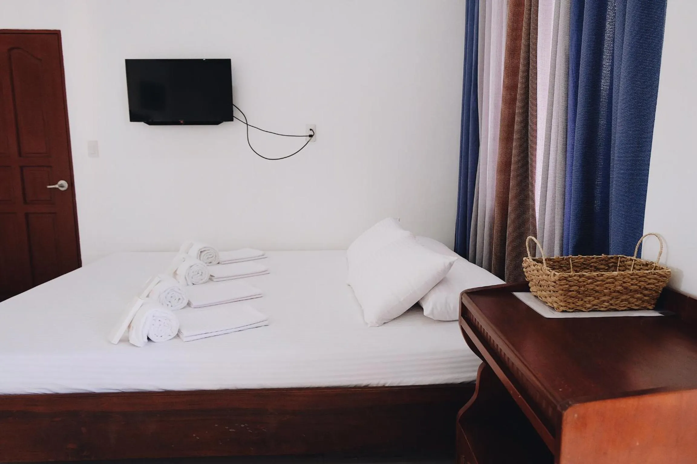 TV and multimedia in Endless Summer Hotel Baler