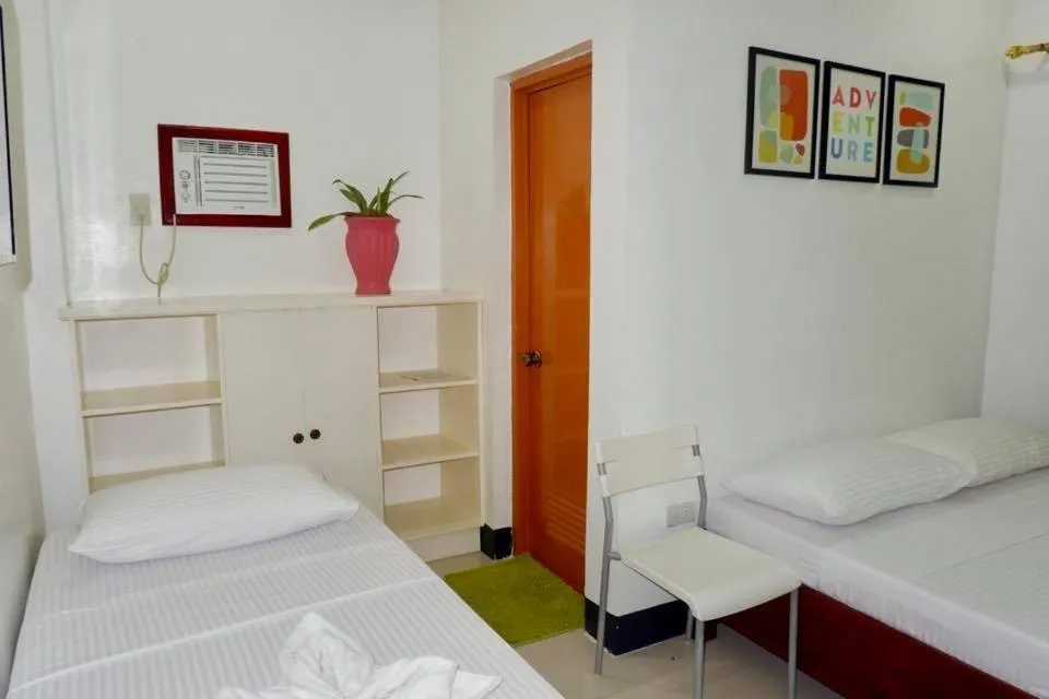 Bed in Endless Summer Hotel Baler