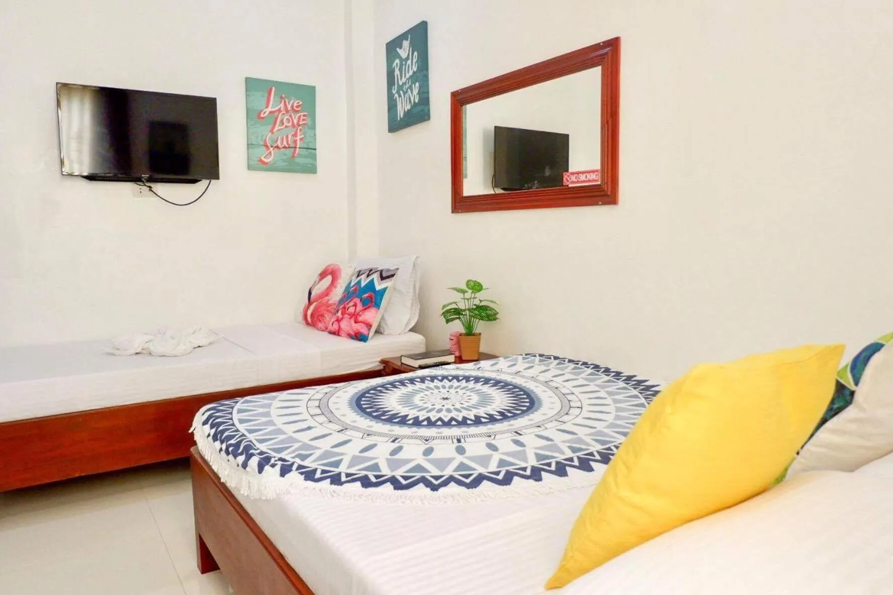 Bed in Endless Summer Hotel Baler