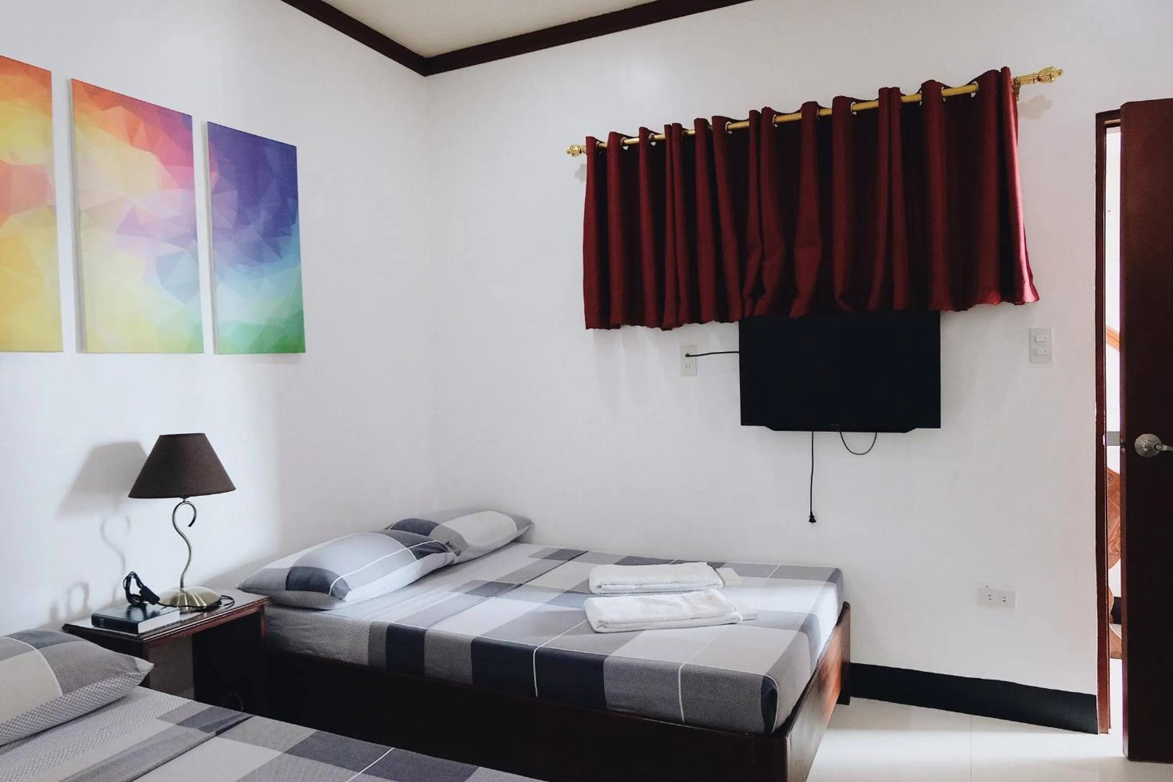 Bed in Endless Summer Hotel Baler