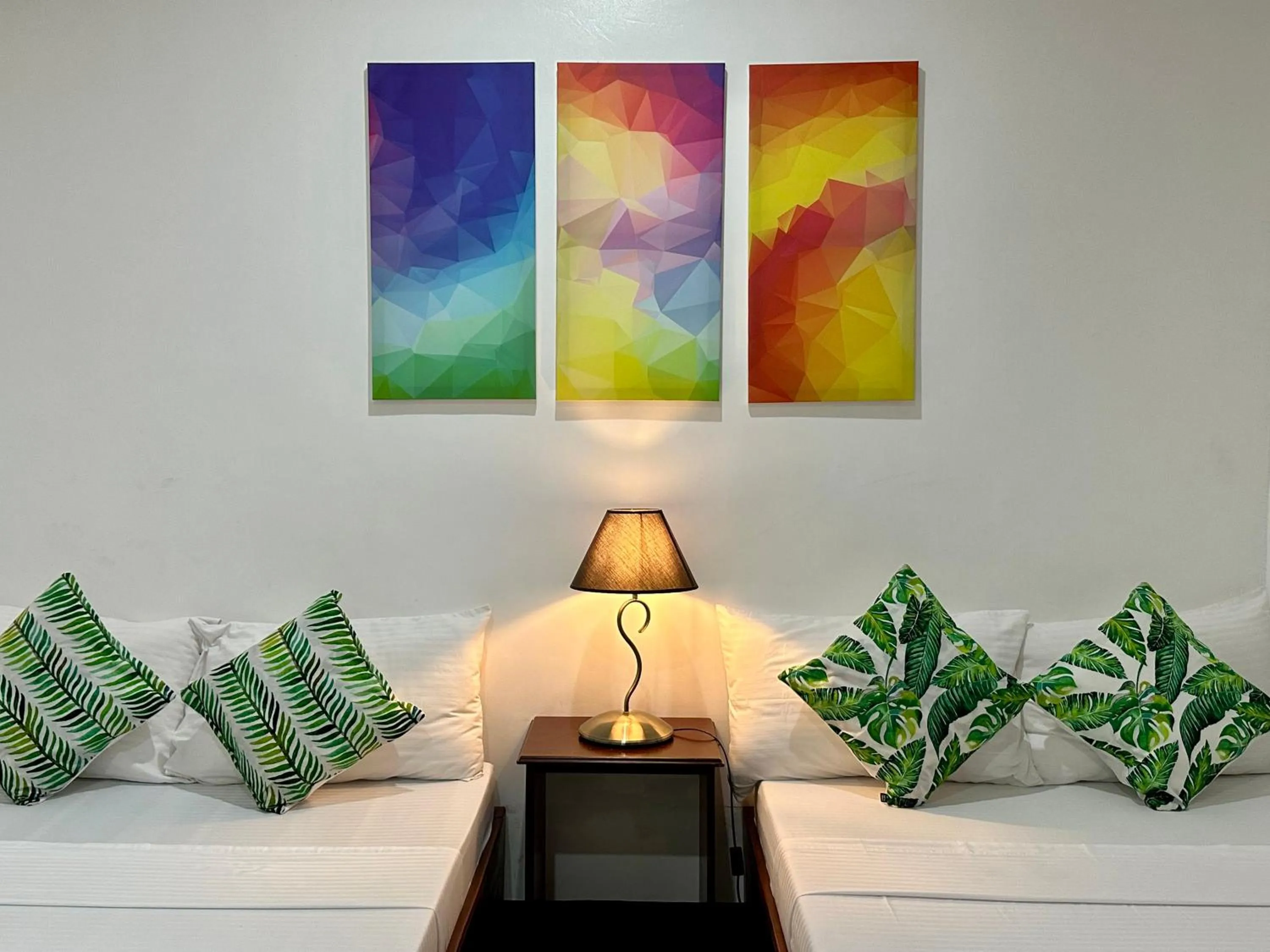 Endless Summer Hotel Baler