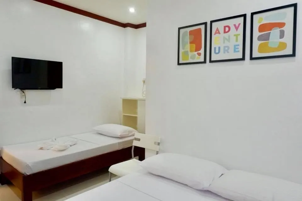 Bed in Endless Summer Hotel Baler