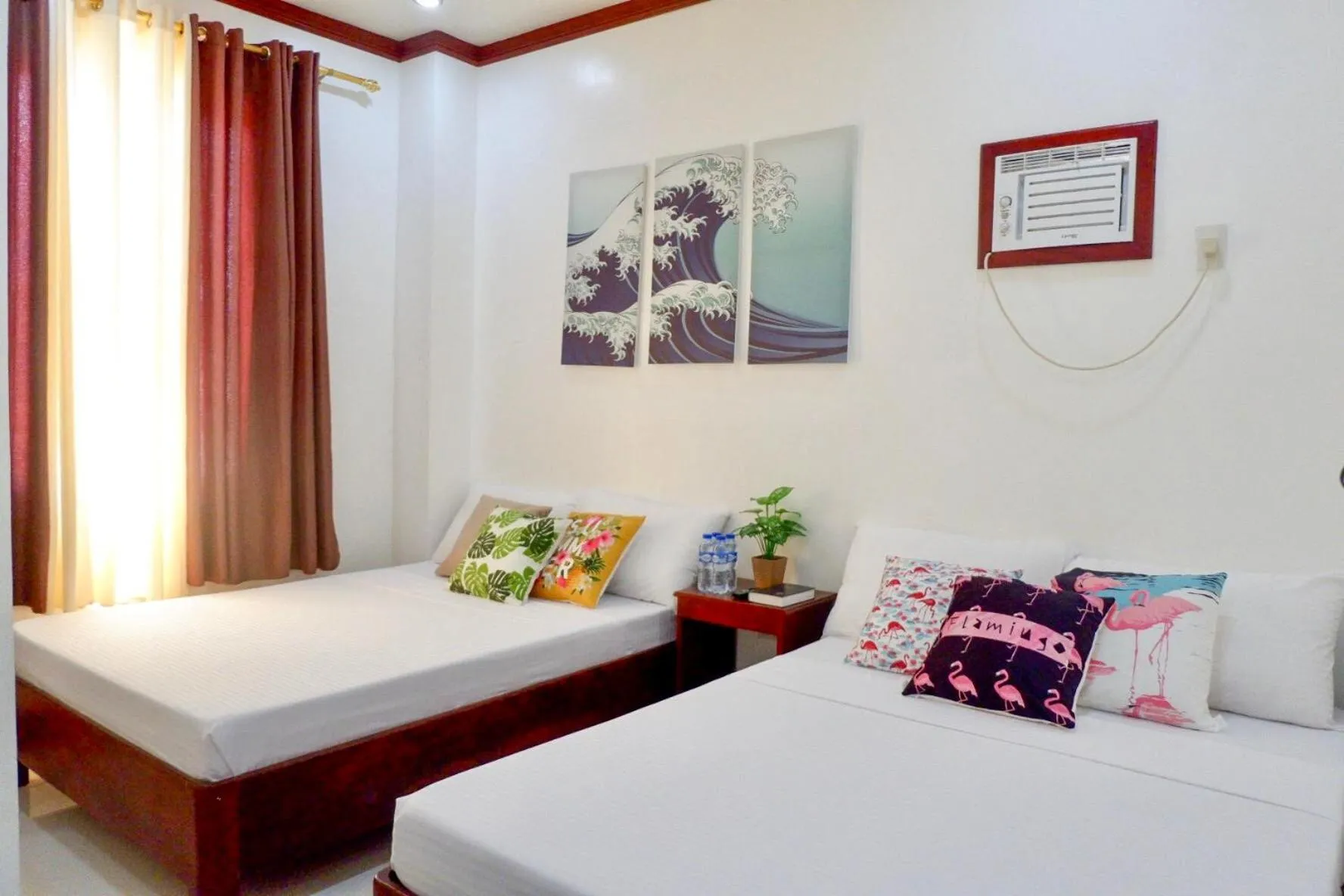 Bed in Endless Summer Hotel Baler