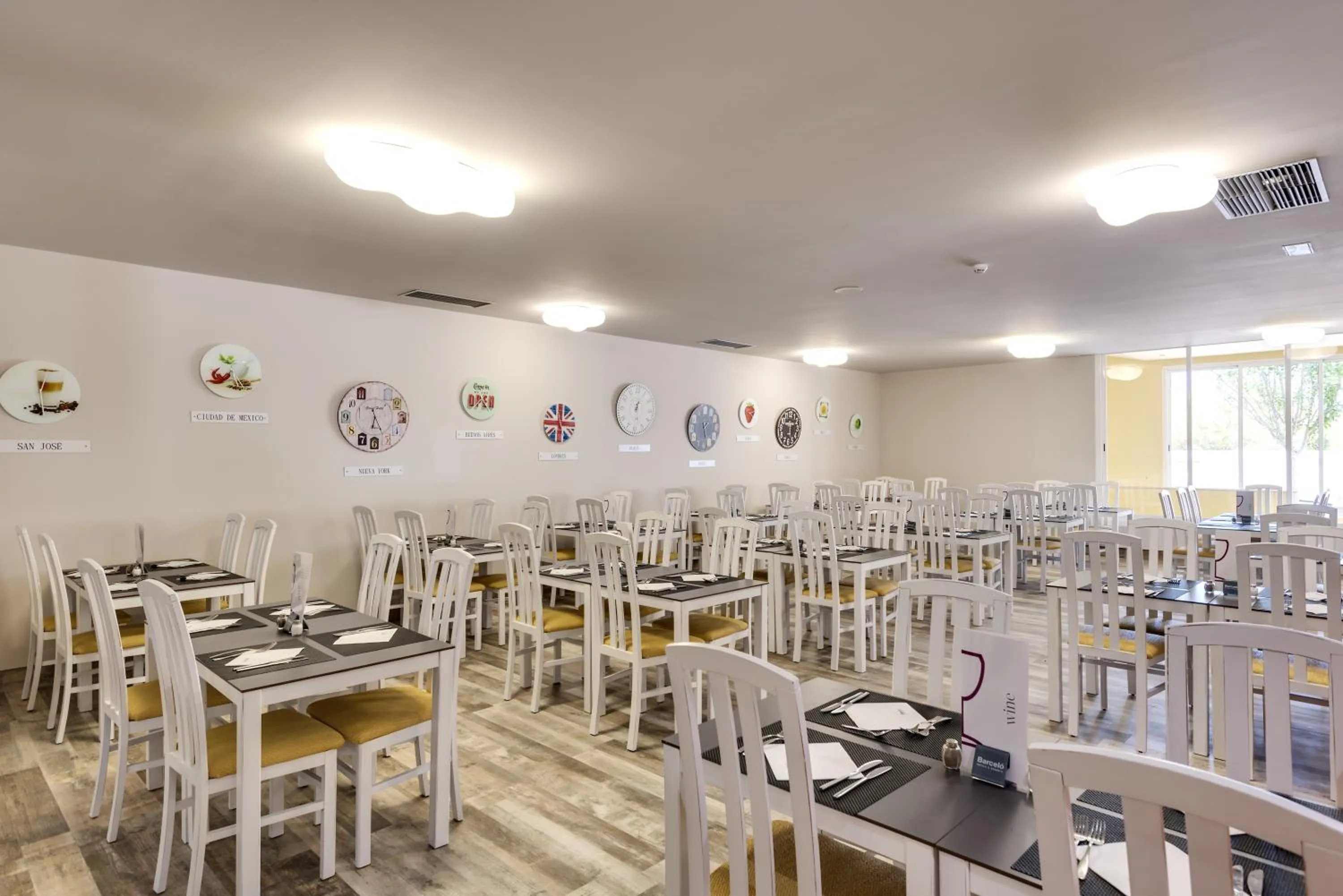 Buffet breakfast in Occidental Ibiza - All Inclusive