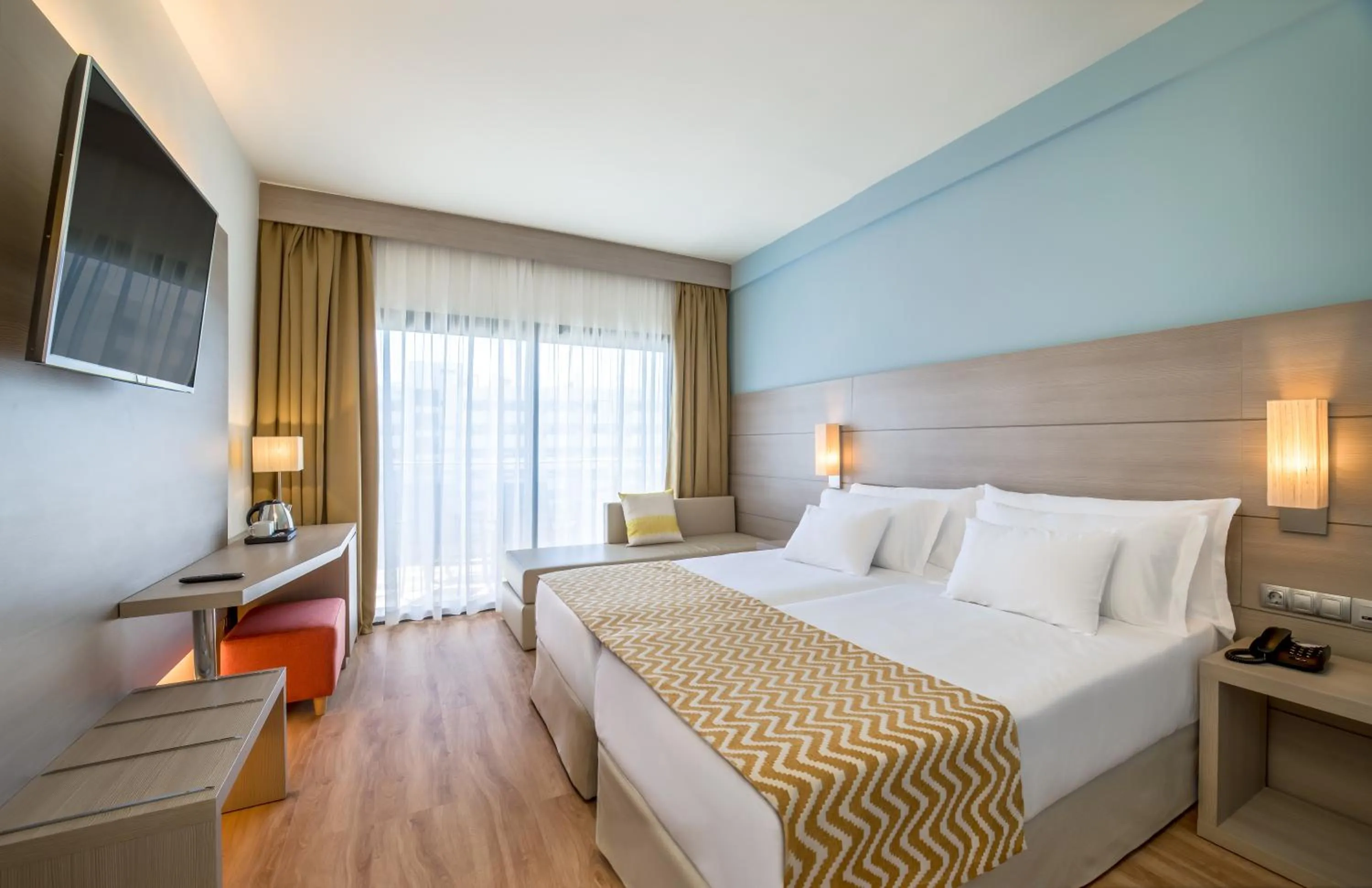 Bedroom, Bed in Barceló Margaritas