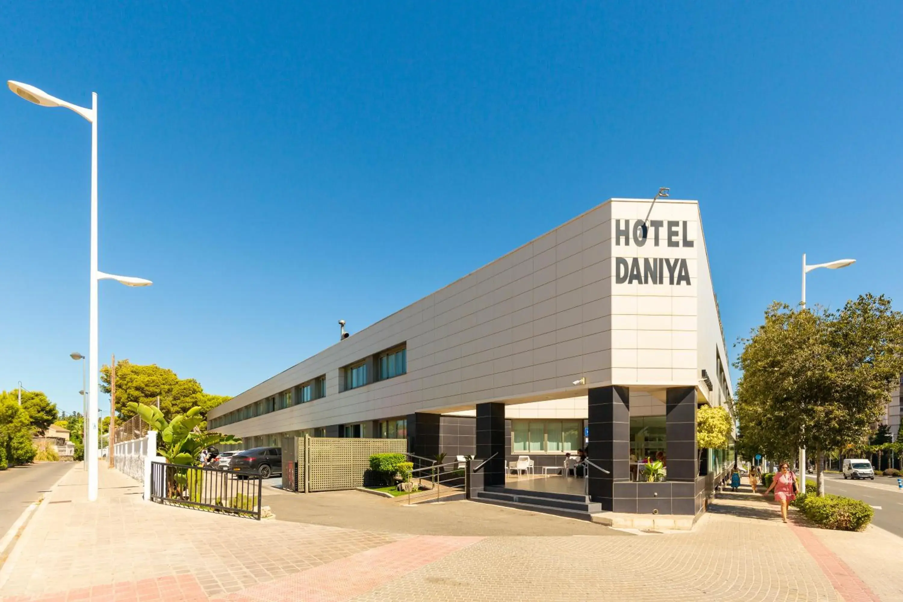Property building in Daniya Alicante Property building in Daniya Alicante