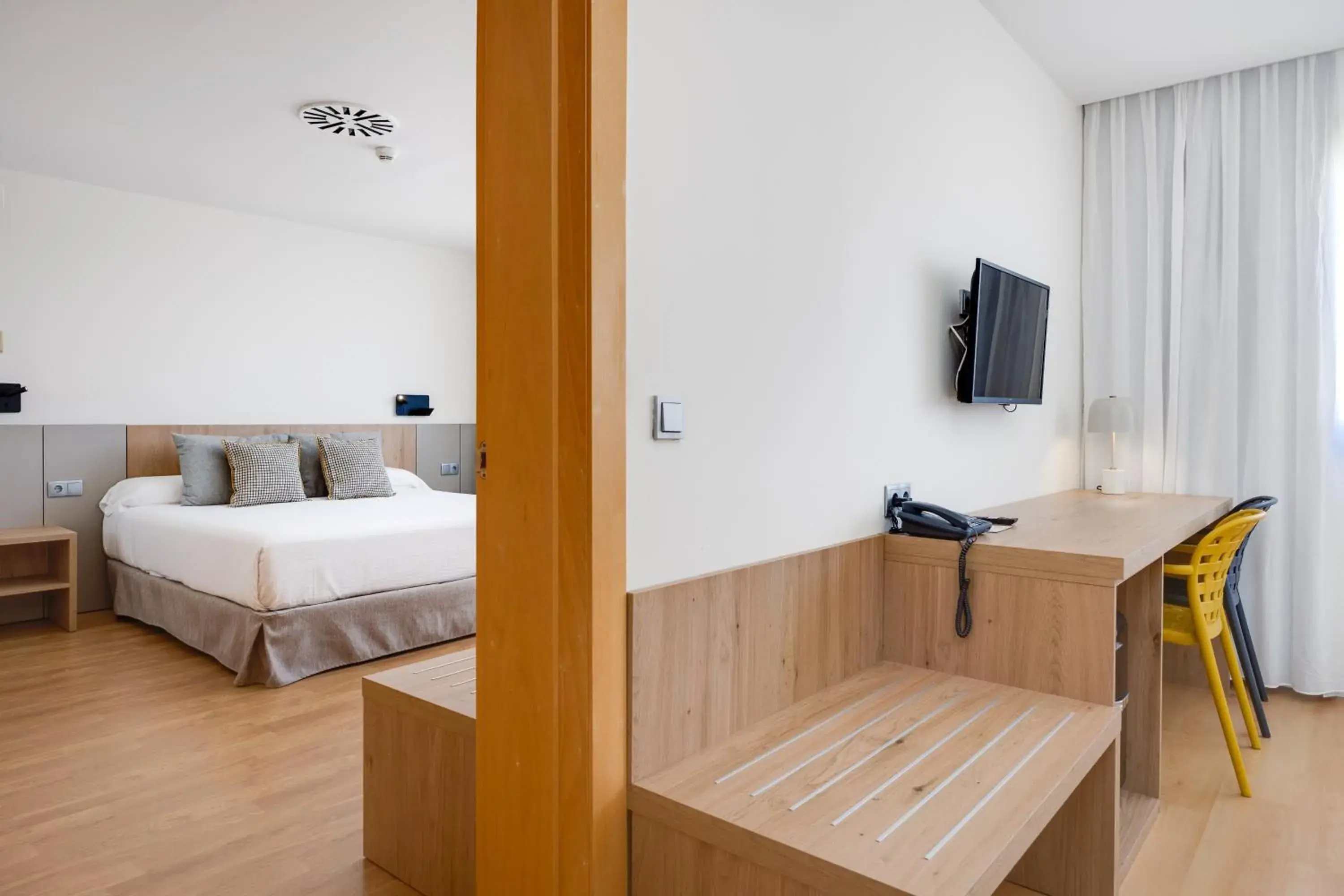 Photo of the whole room, Bed in Daniya Alicante Photo of the whole room, Bed in Daniya Alicante