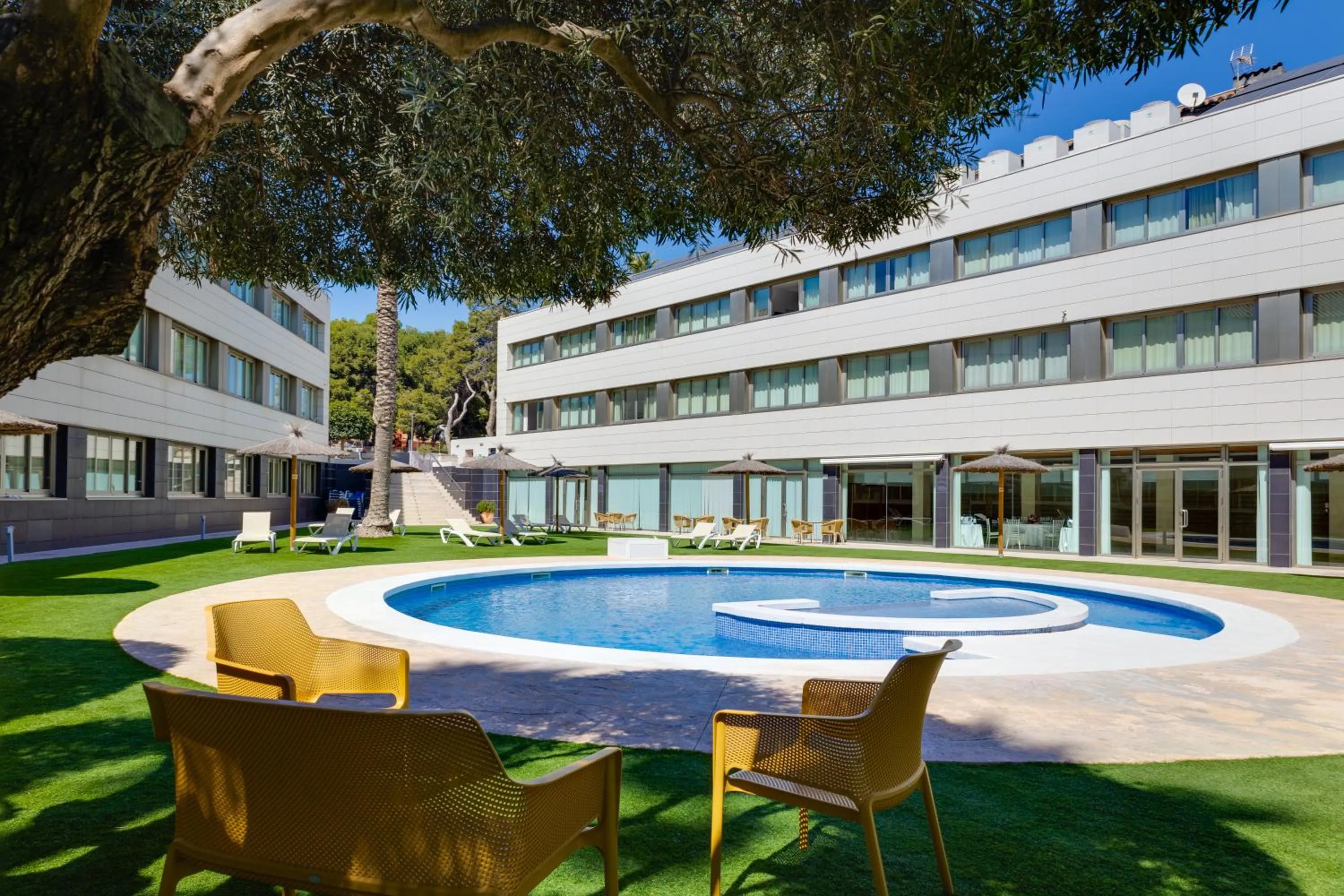 Garden view in Daniya Alicante