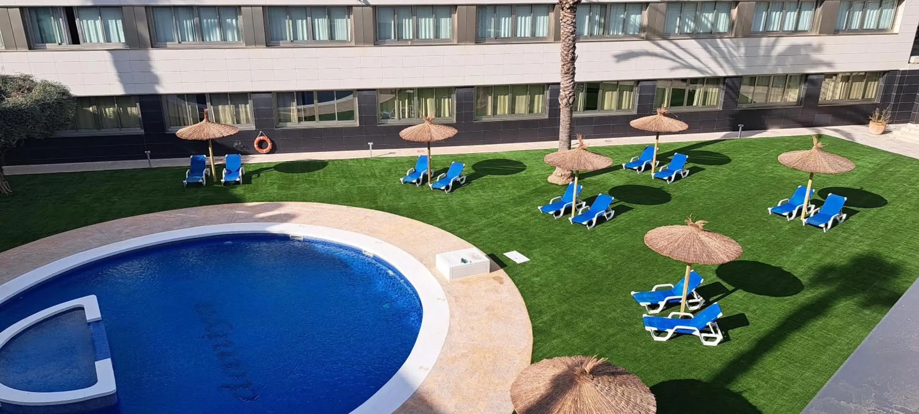 Swimming pool in Daniya Alicante Swimming pool in Daniya Alicante