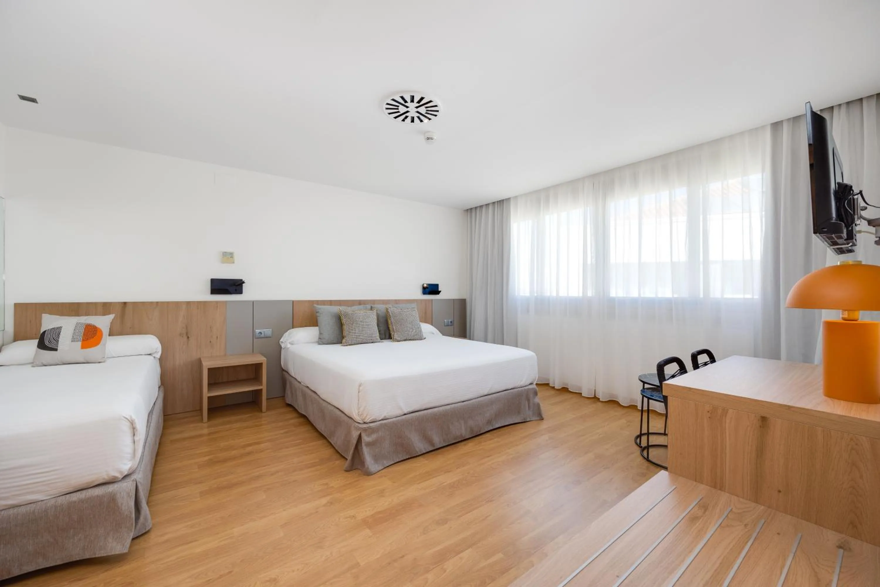 Bed in Daniya Alicante