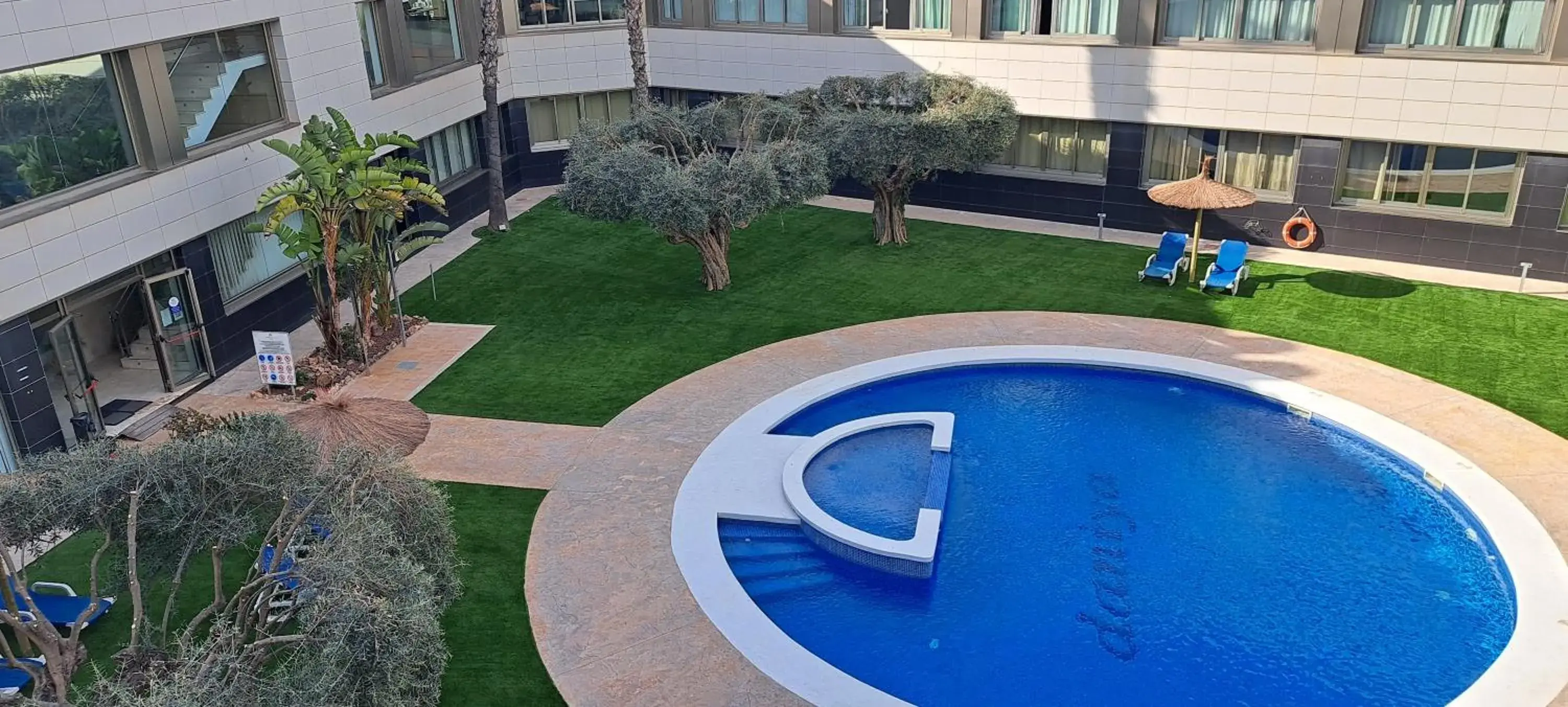 Swimming pool in Daniya Alicante Swimming pool in Daniya Alicante