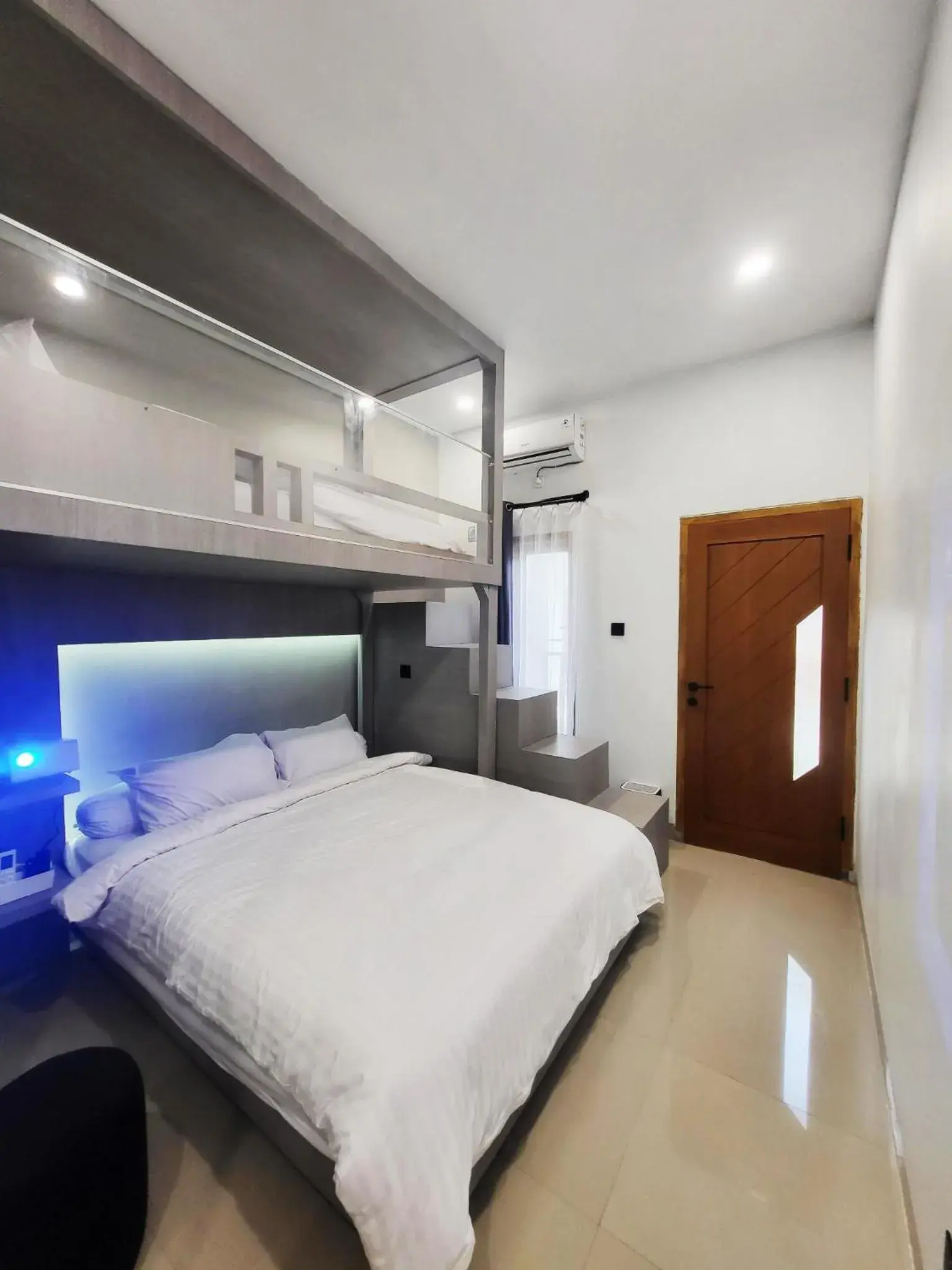 Bed in Cabin15 - Syariah Bed in Cabin15 - Syariah