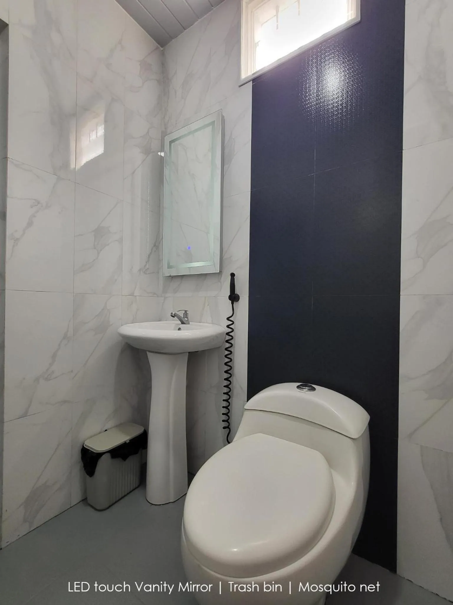 Toilet in Cabin15 - Syariah