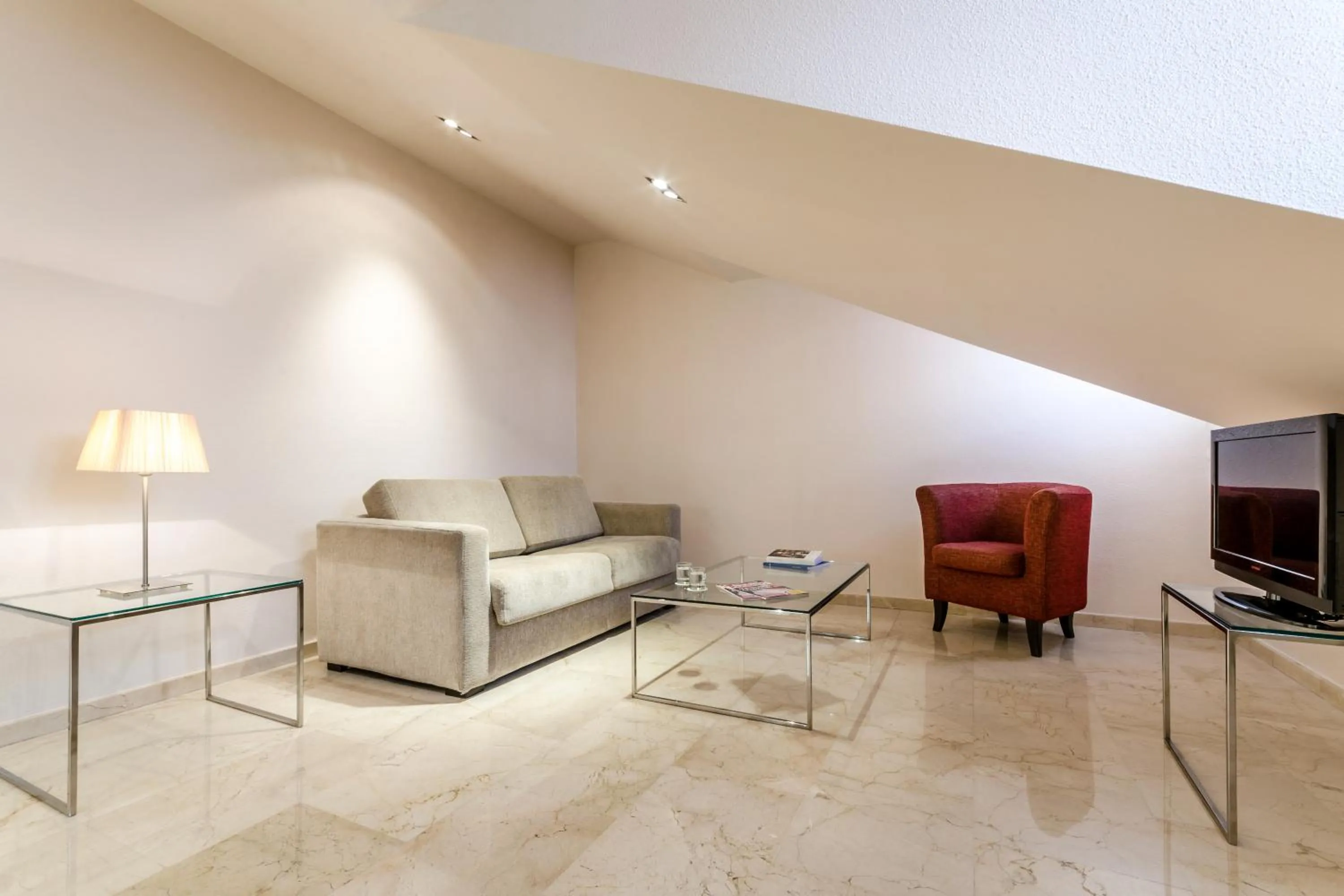 TV and multimedia in Exe Suites 33