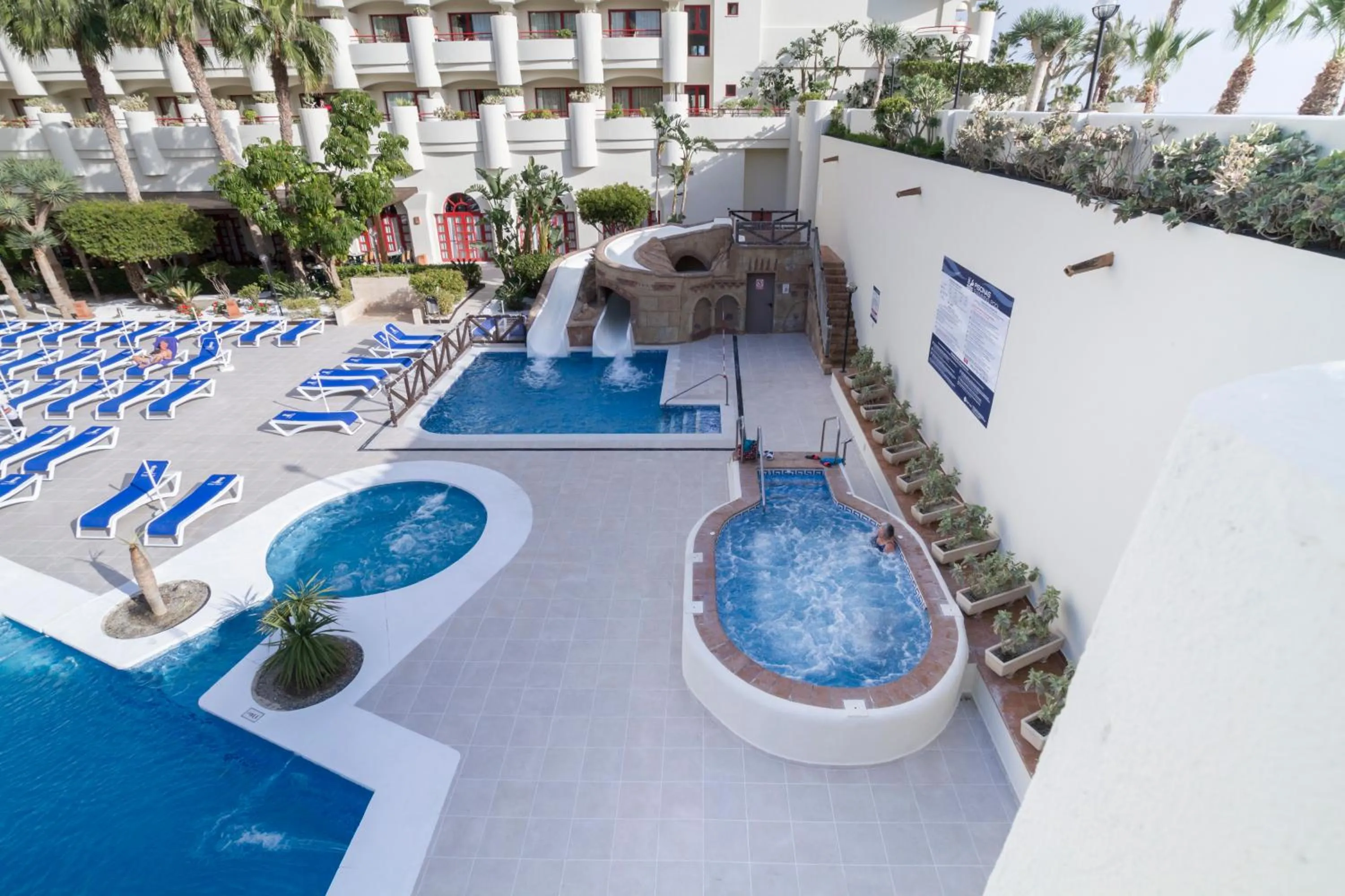 Hot Tub in Ibersol Almuñecar Beach & Spa Hotel