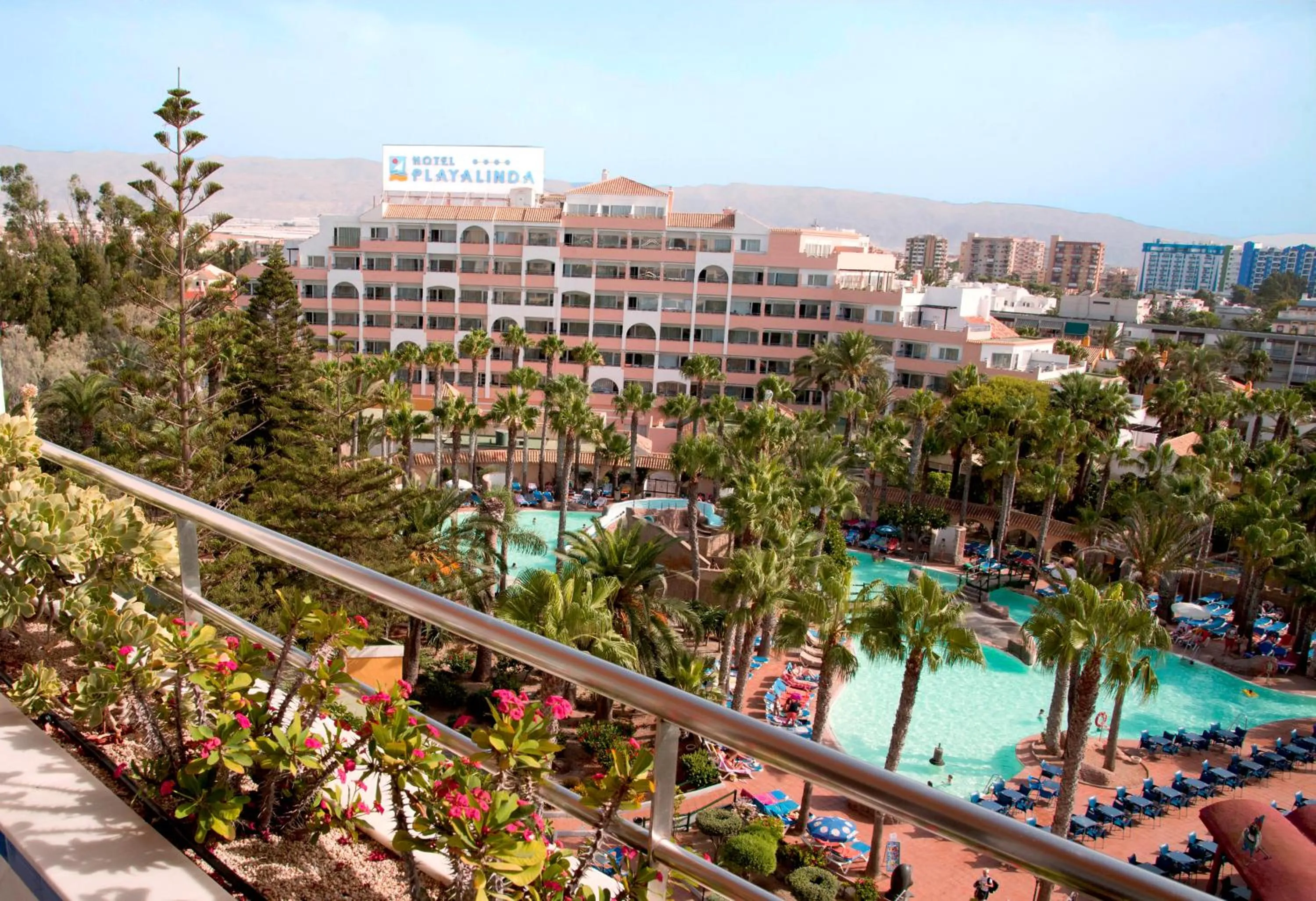 Property building in Playalinda