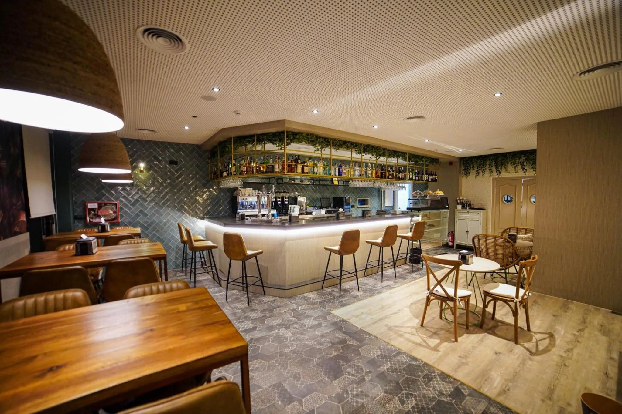 Restaurant/places to eat in Hotel Sercotel Doña Carmela