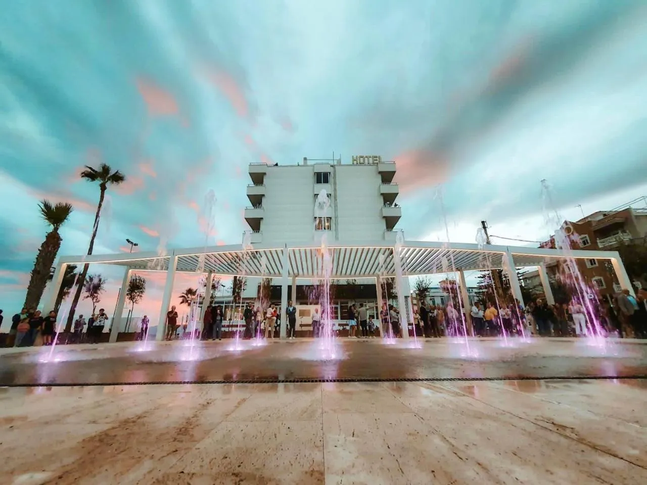 Property building in FAY Victoria Beach