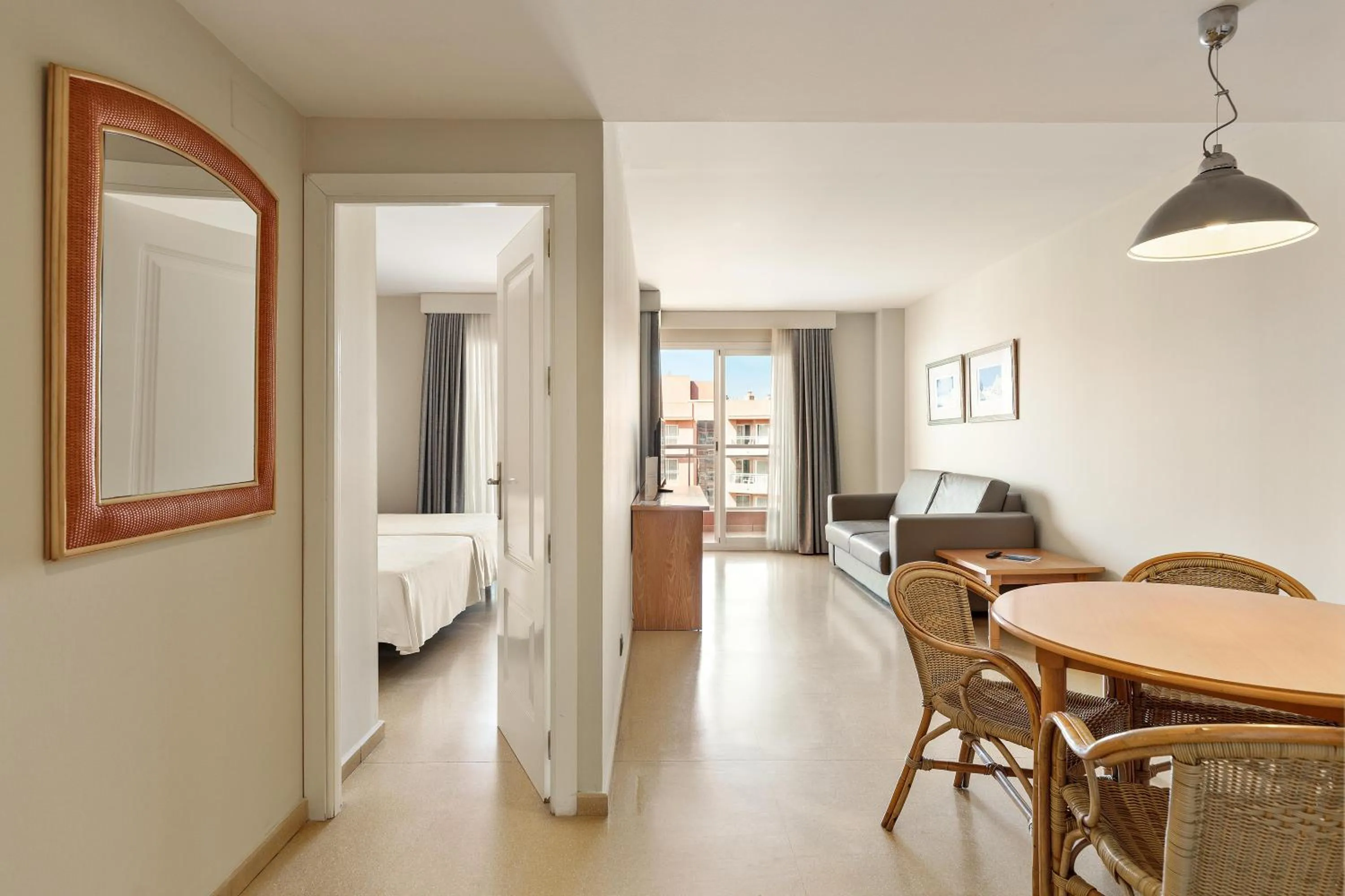 Photo of the whole room in Hotel Best Roquetas